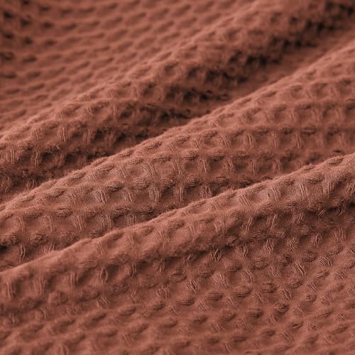 07 - Aragon Red (No Comforter)