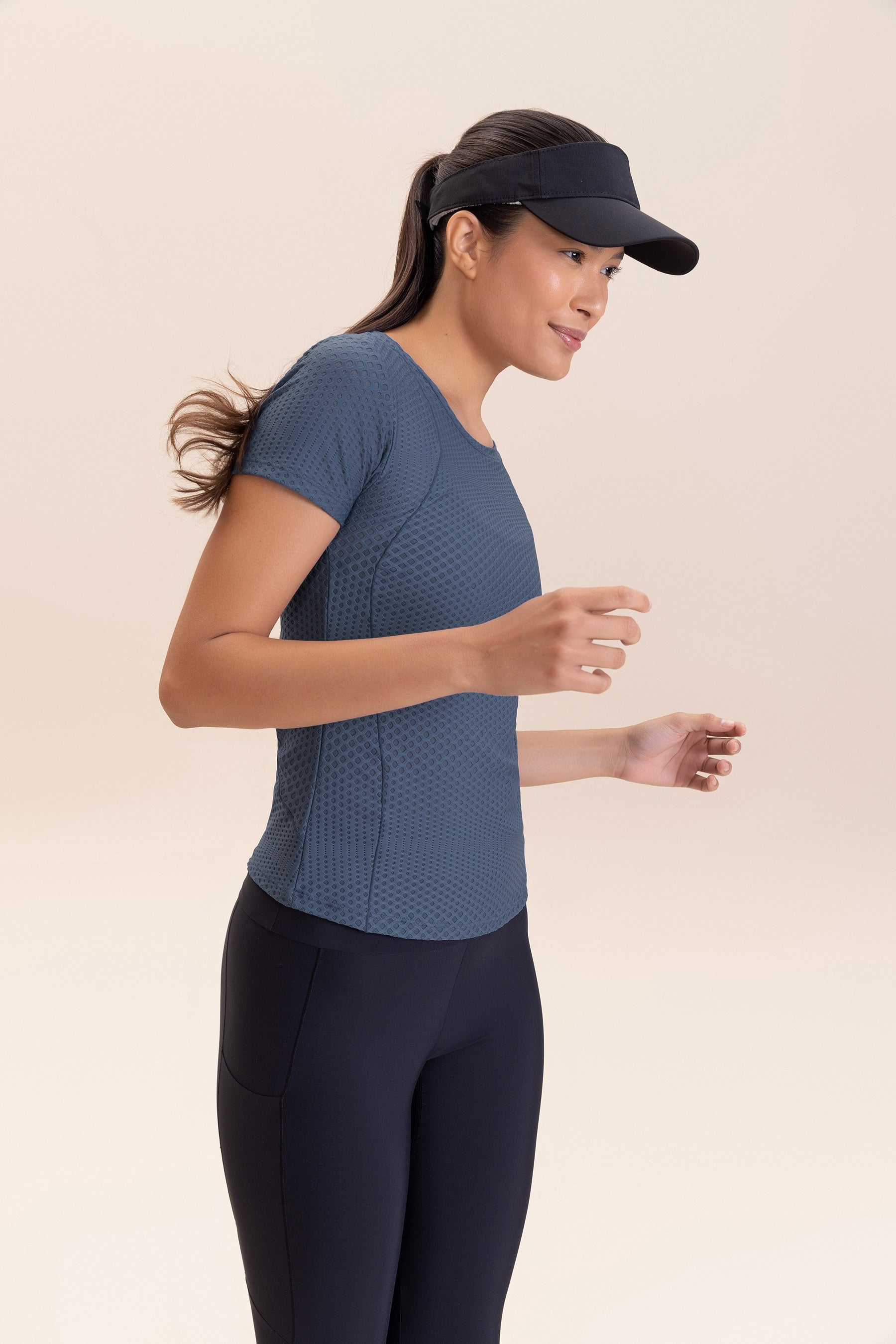 Men's Running T-Shirt 446746 - Lightweight, Breathable & Moisture-Wicking for Jogging, Gym & Outdoor Activities