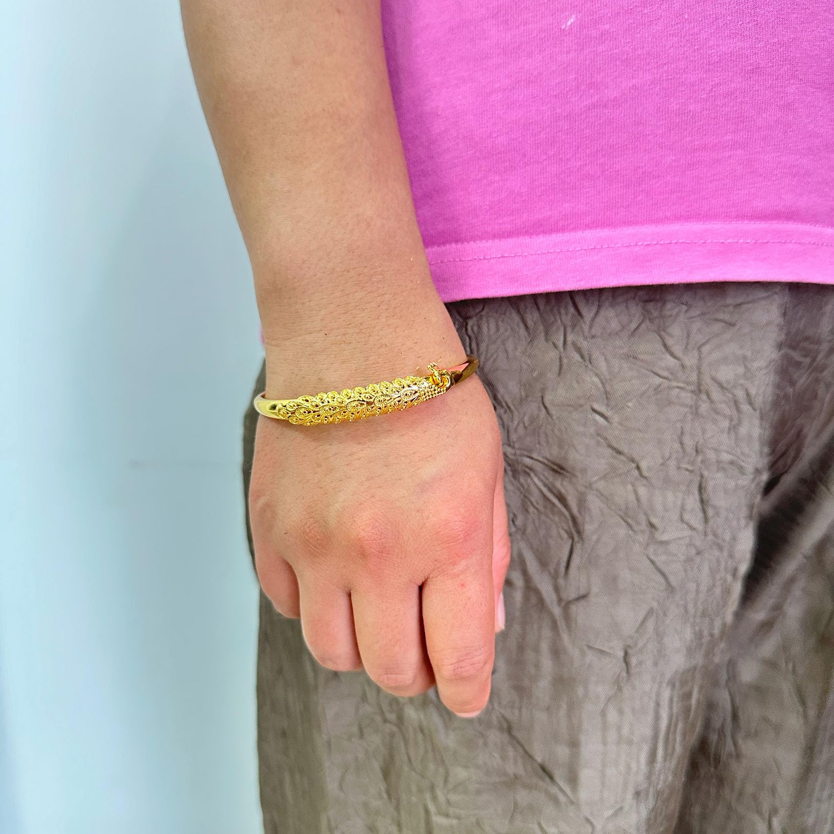 18K Gold Plated Peacock Pattern Adjustable Cuff Bracelet for Women - Elegant Boho Arm Band Jewelry for Parties, Weddings & Special Occasions