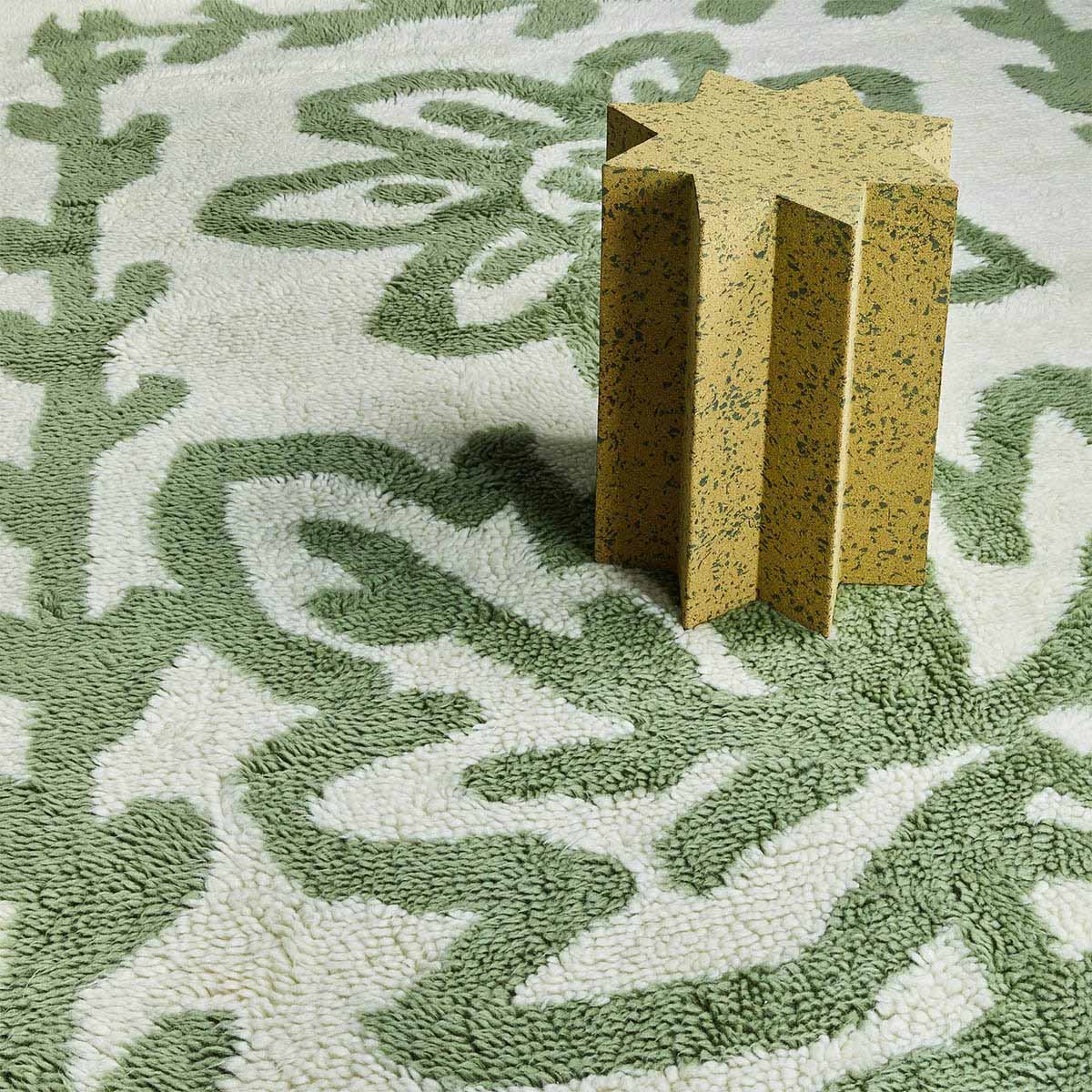 Bonnie Neil Daisy Rug - Soft Floral Area Rug for Living Room, Bedroom, Nursery - Non-Slip Washable Boho Home Decor