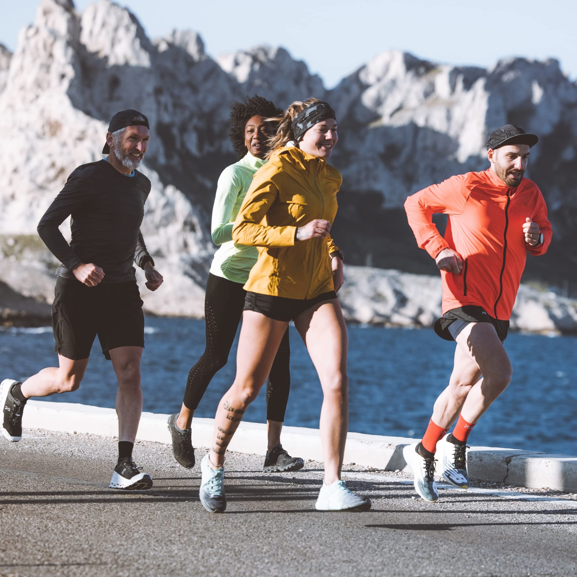 Polar M430 GPS Running Watch - Heart Rate Monitor, Activity Tracker & Waterproof Fitness Watch for Men & Women - Perfect for Jogging, Hiking & Outdoor Sports