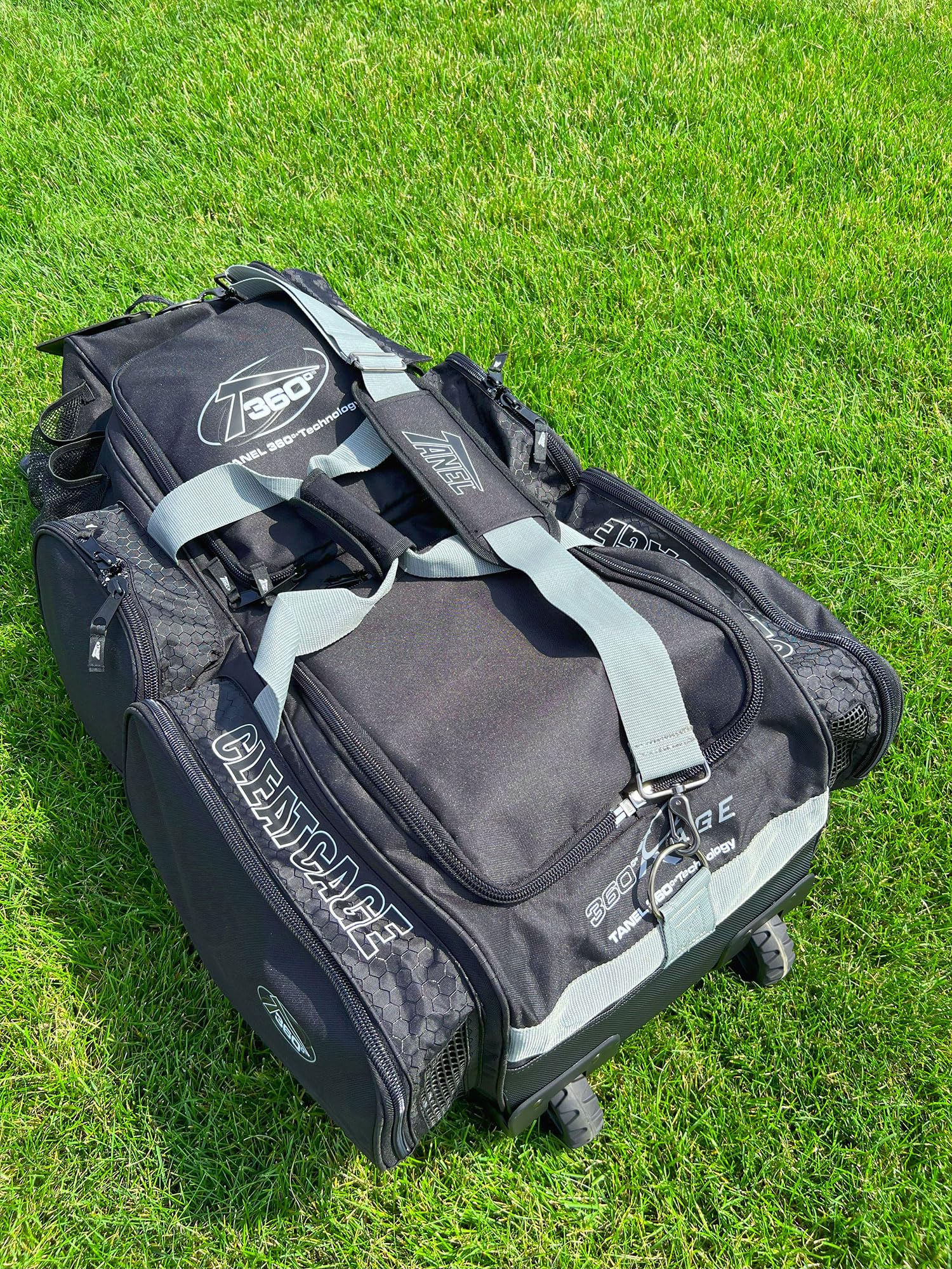 Rage Baseball & Softball Equipment Wheel Bag - Durable Rolling Gear Bag for Baseball & Softball Players - Perfect for Travel, Practice & Games