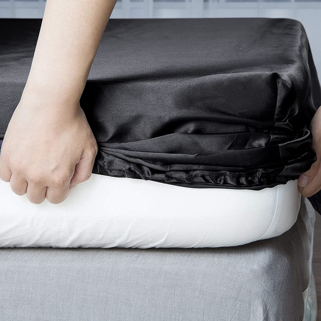Luxury Satin Bed Sheet Set - Ultra Soft Deep Pocket Silky Satin Sheets with 1 Fitted Sheet, 1 Flat Sheet & 2 Pillowcases (4-Piece, Black, Twin Size) for Elegant Bedroom Decor & Comfortable Sleep