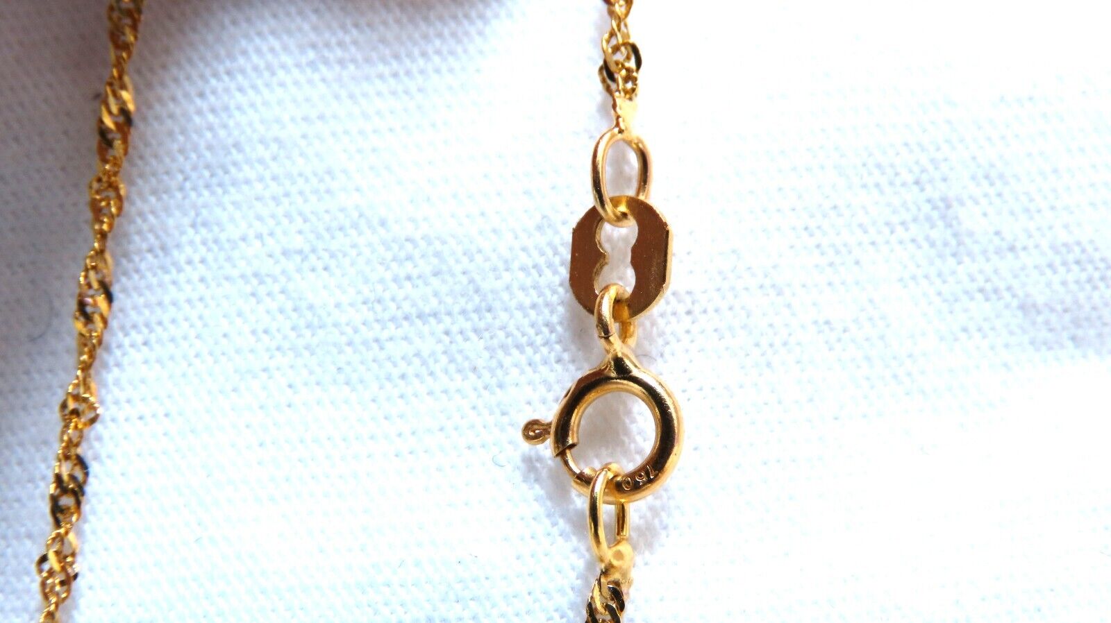 18kt Gold Rainbow Ray Beige Quartz Pendant Necklace 33mm - Elegant Jewelry Gift for Women, Perfect for Weddings & Special Occasions