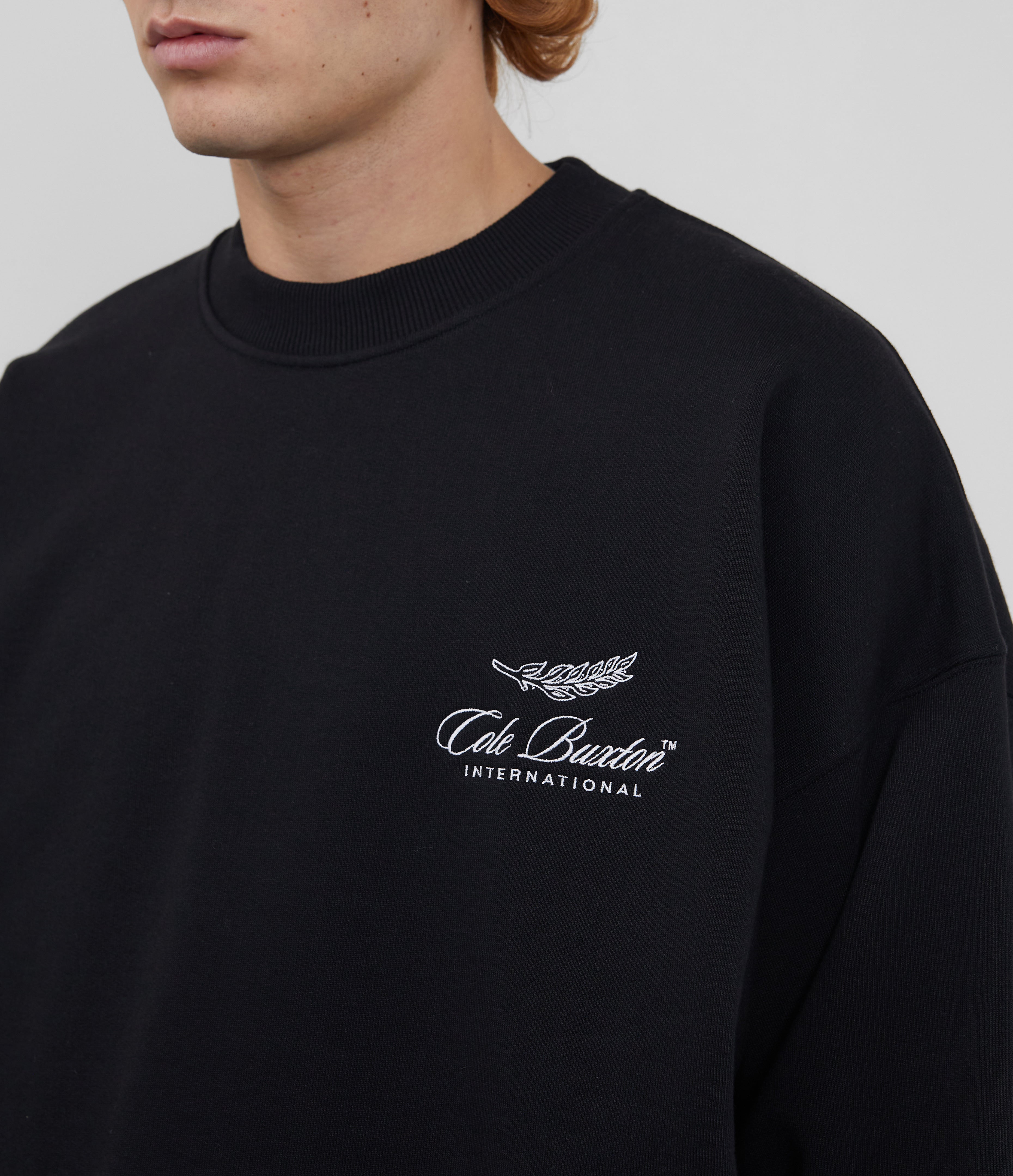 Premium Quality International Sweatshirt for Men & Women - Comfortable & Stylish Casual Wear for Travel, Gym & Everyday Use