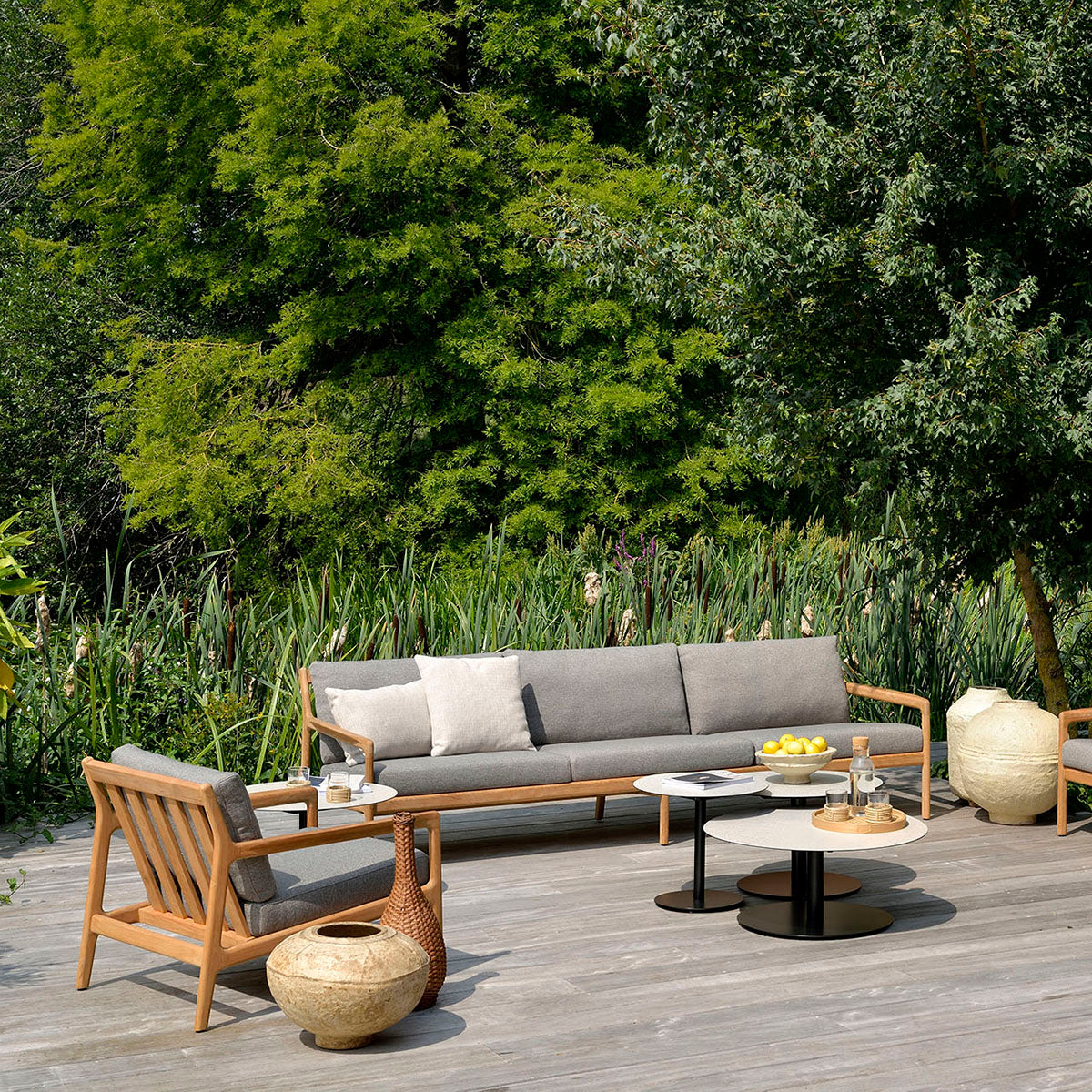 Premium Teak & Mocha Outdoor Fabric Lounge Chair - Water-Resistant, Durable Patio Furniture for Poolside, Garden, Deck & Backyard Relaxation