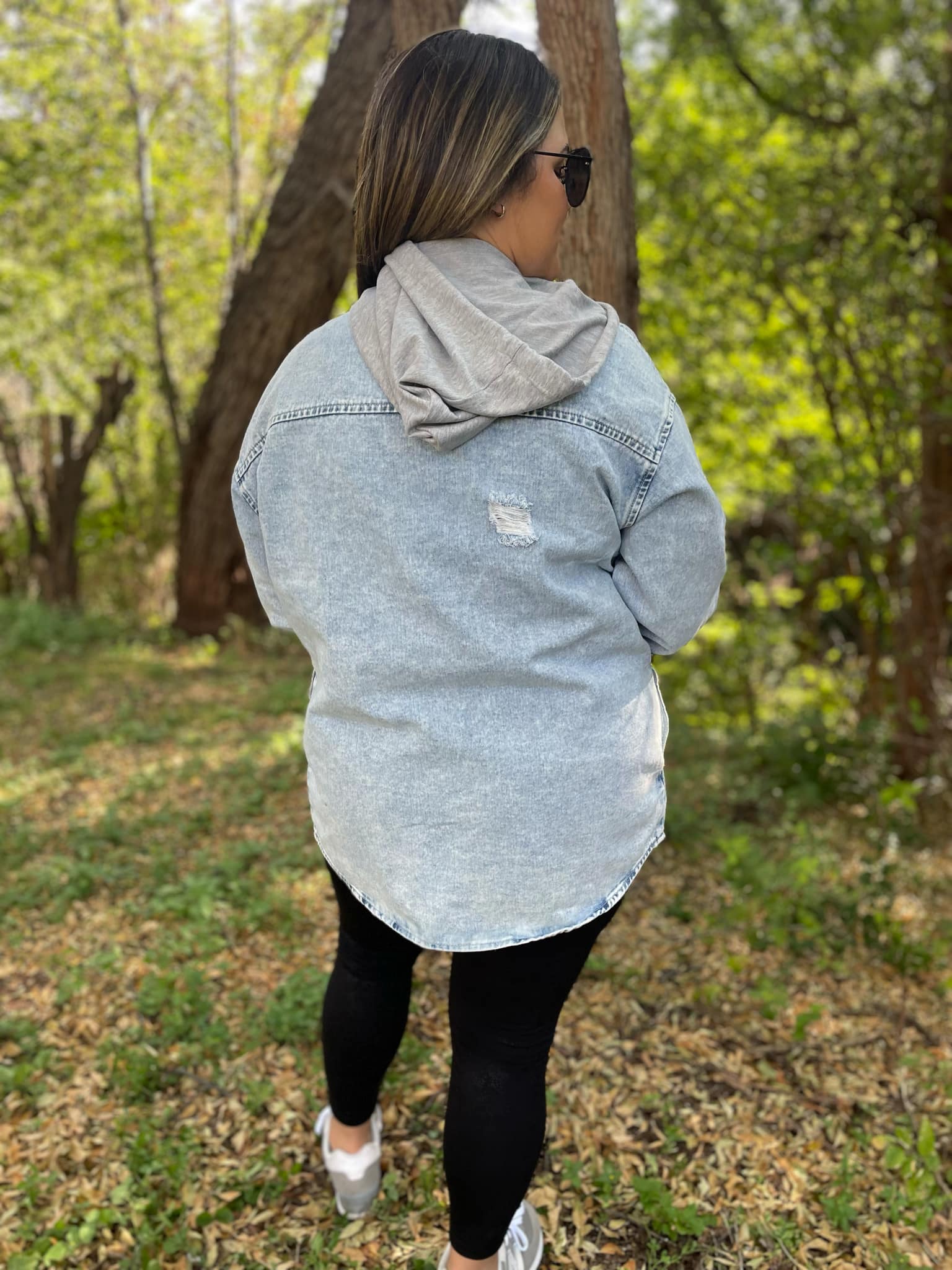 Lightwash Hooded Denim Shacket Jacket for Women - Stylish Oversized Denim Jacket with Hood - Perfect for Casual Outfits, Layering in Fall & Spring