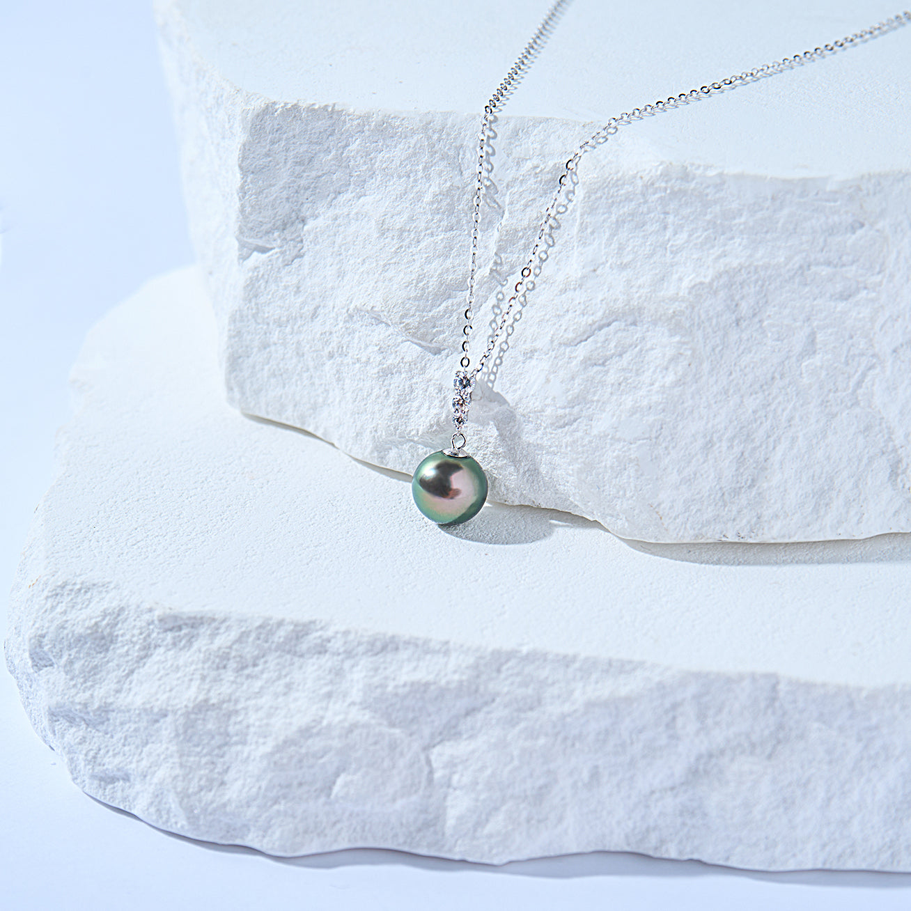 18K Solid Gold Tahitian Pearl Necklace for Women - Luxury Saltwater Pearl Jewelry Gift for Anniversary, Wedding & Special Occasions