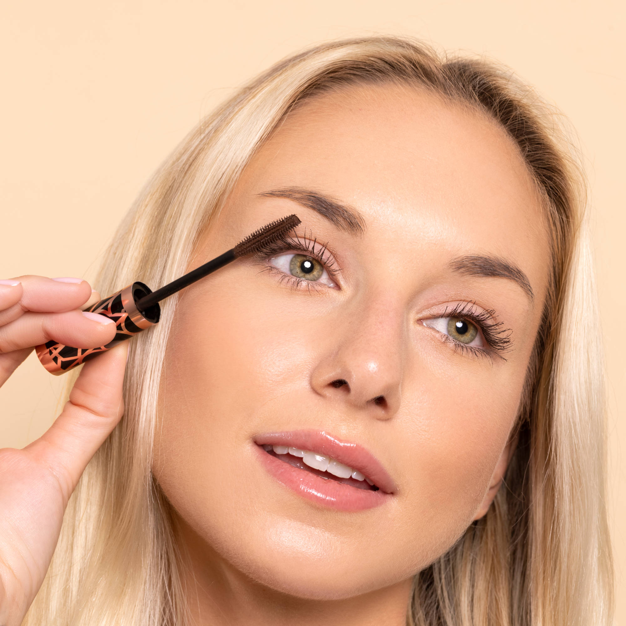 Eyes That TOK Mascara - Volumizing & Lengthening Waterproof Mascara for Dramatic Lashes | Perfect for Daytime, Night Out & Special Occasions