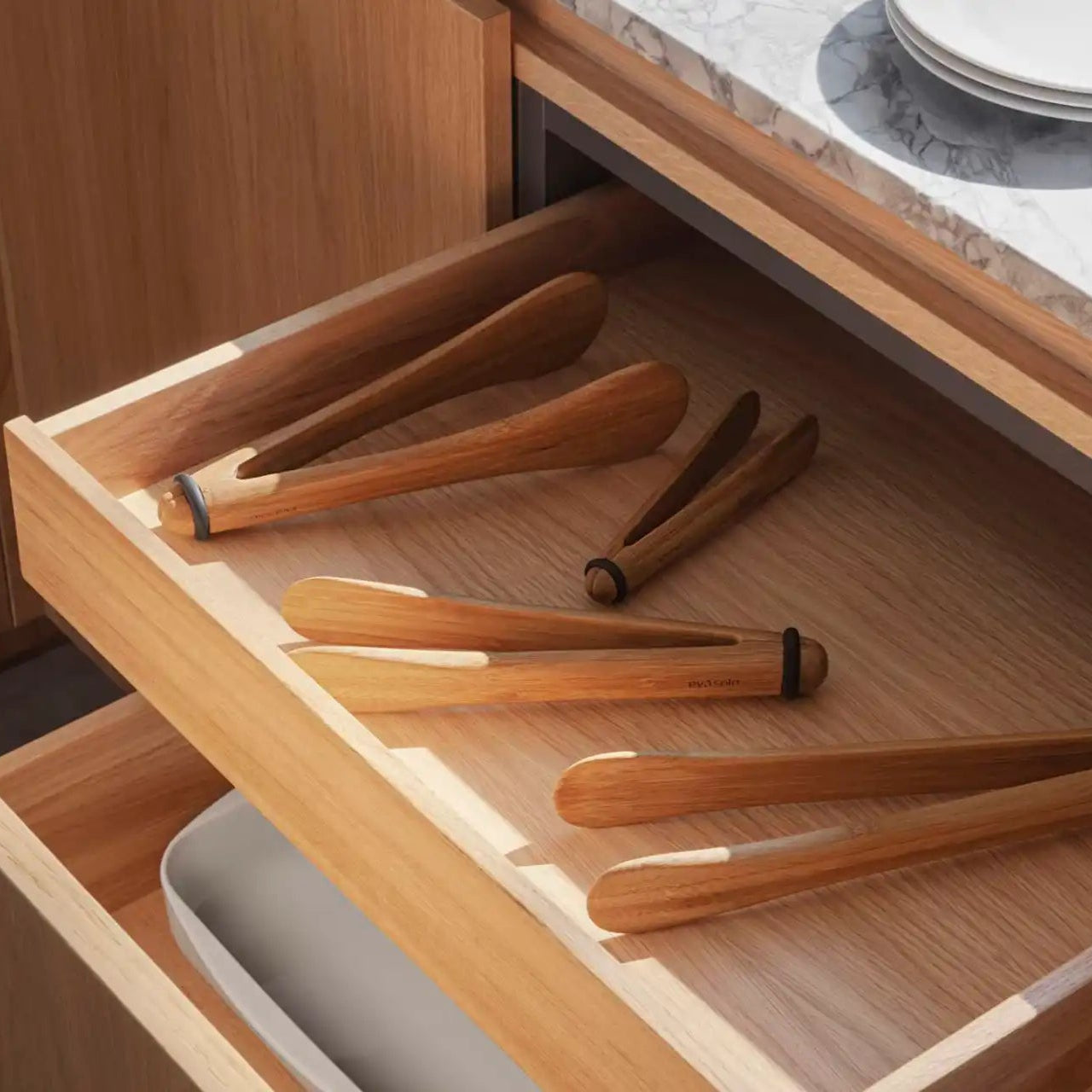 EVA SOLO Nordic Kitchen Salad Serving Tongs - 26cm Bamboo Utensils for Healthy Eating & Food Presentation | Perfect for Salads, Pasta, BBQ & Party Serving
