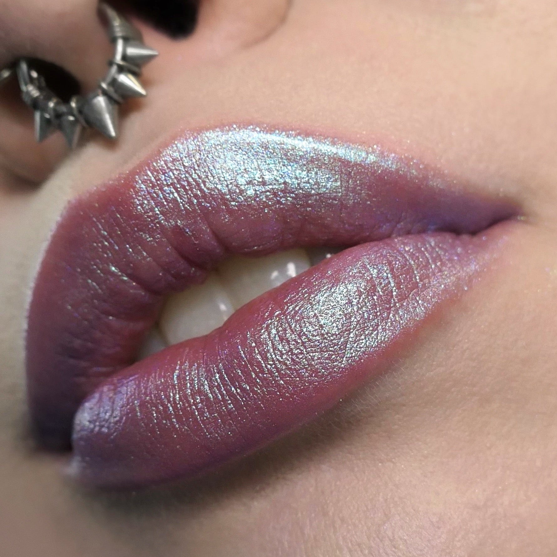 Menacing Metals Lipstick - Long Lasting Matte Metallic Lipstick for Women | Bold & Vibrant Colors | Perfect for Parties, Cosplay & Night Out Makeup