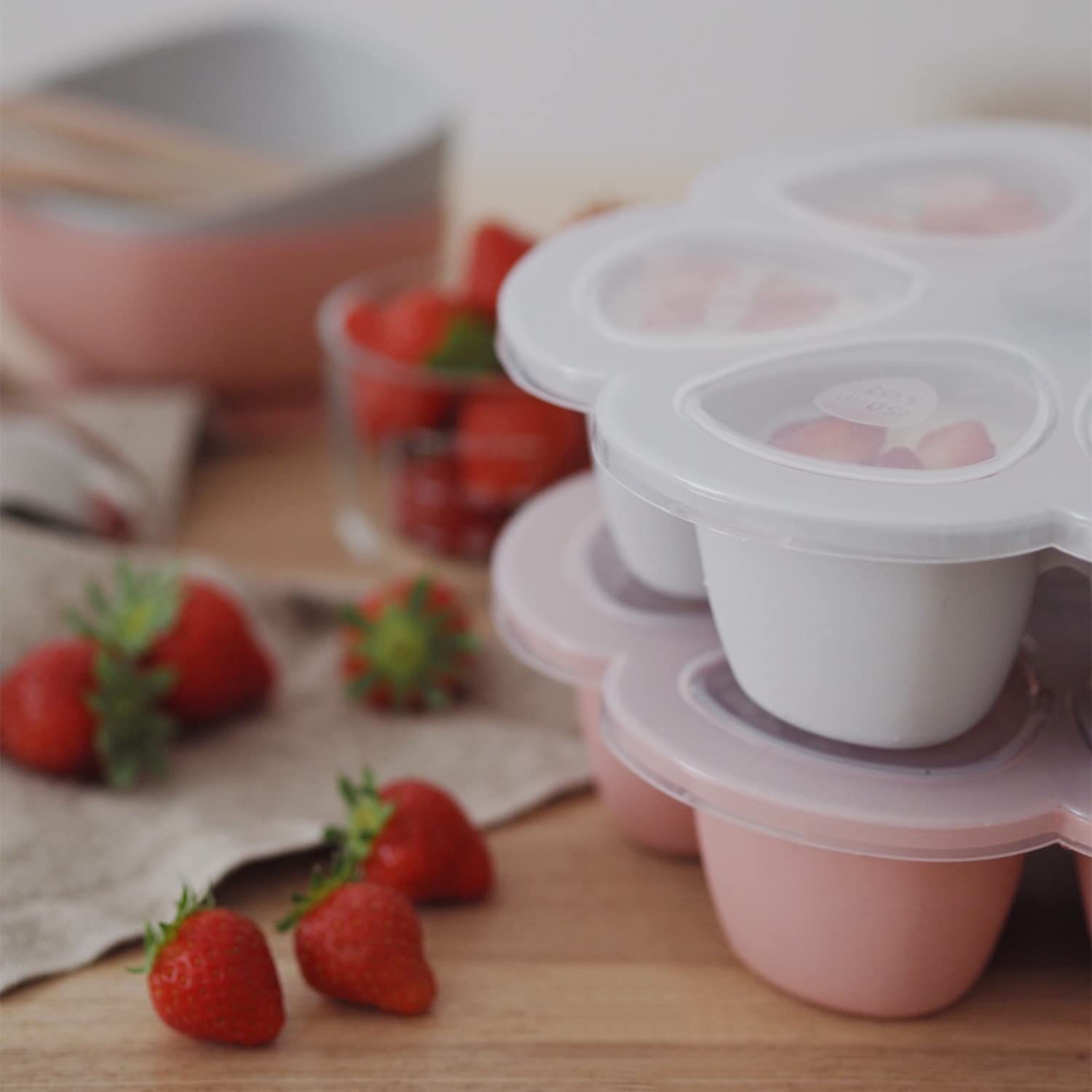 BEABA Premium Silicone Baby Food Freezer Tray with Clip-On Lid - 3oz BPA-Free Ice Cube Tray for Homemade Puree Storage | Made in Italy | Perfect for Meal Prep, Breastmilk & Baby Food Portioning