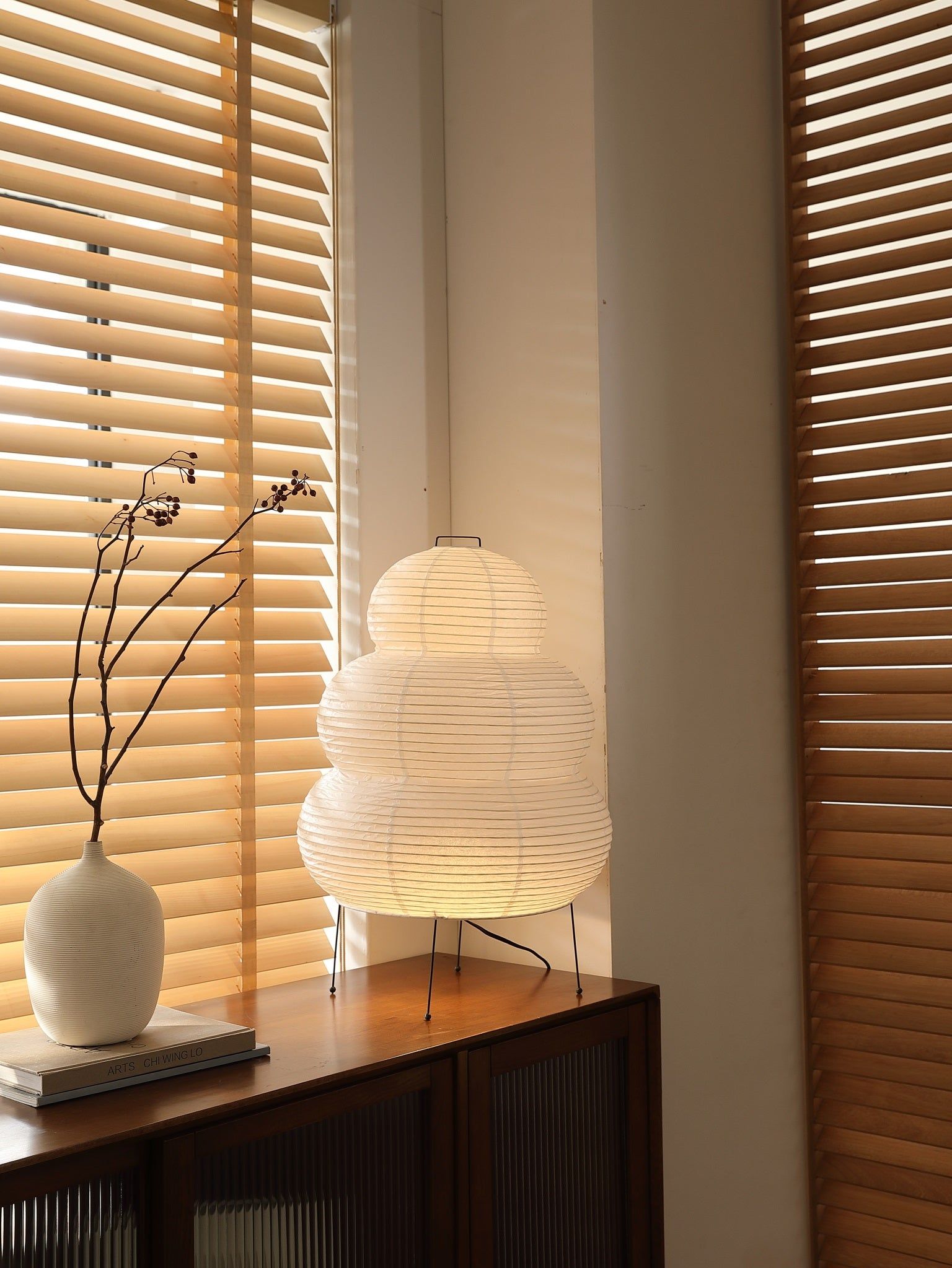 Japanese Akari Paper Table Lamp - Handmade Shoji Style Lighting for Bedroom, Living Room & Office - Warm Ambient Light for Relaxation & Decor