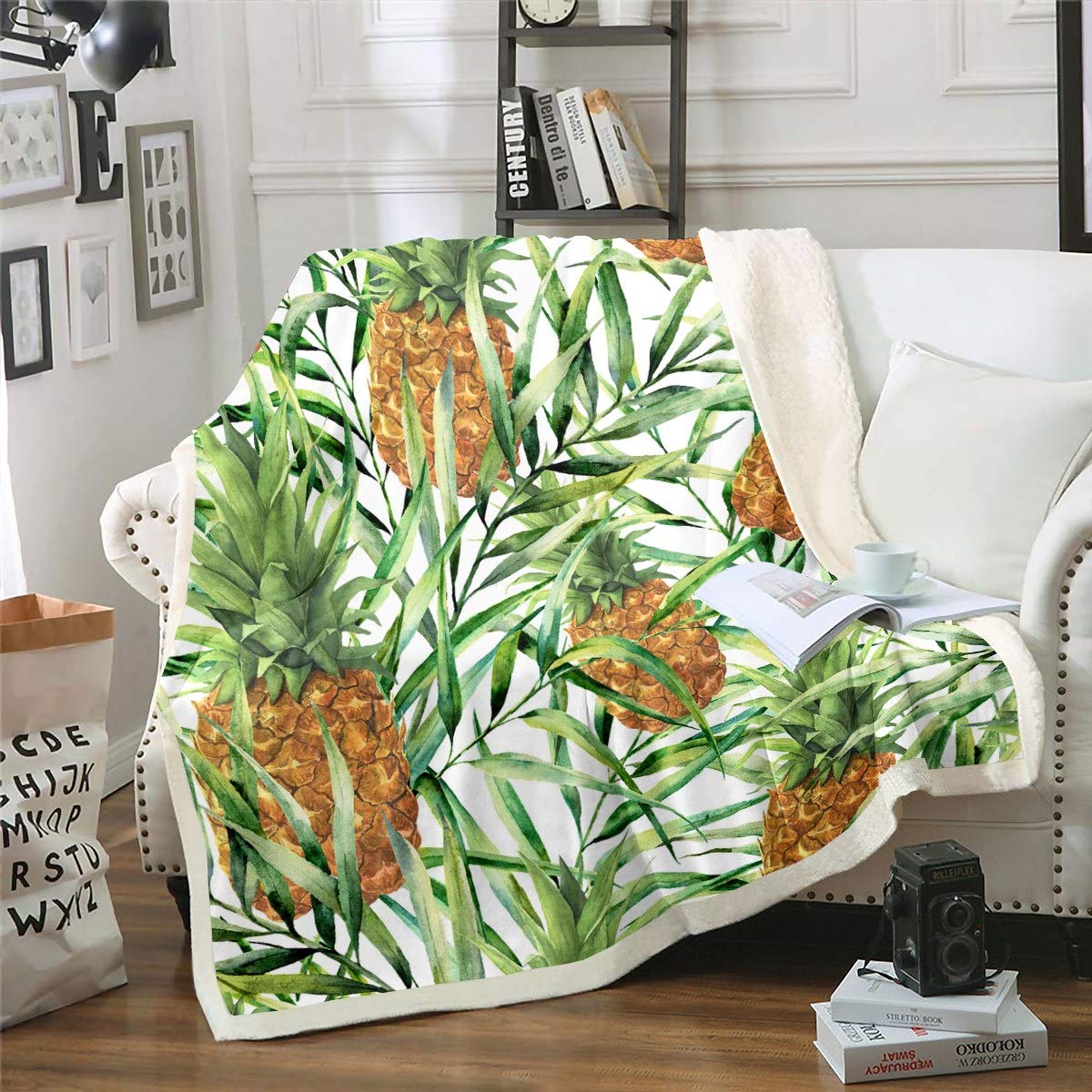 Soft Pineapple Sherpa Fleece Throw Blanket - Tropical Fruit Pattern Plush Blanket for Couch, Sofa & Bed (90