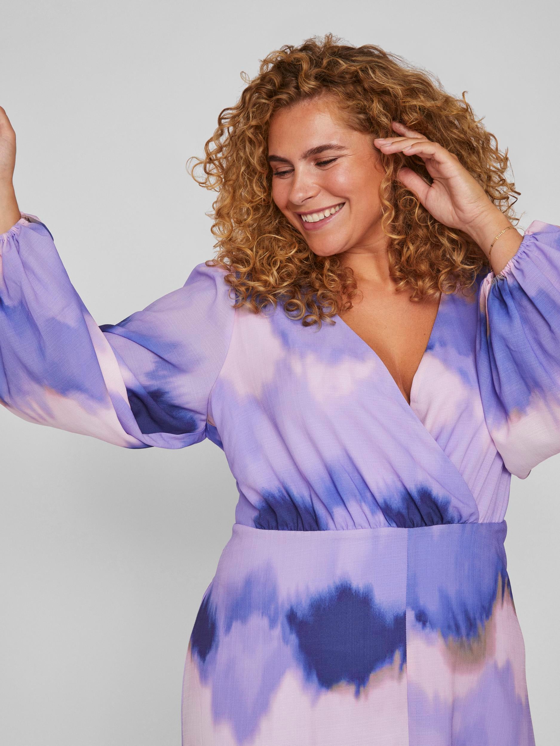 Elegant IRA V-Neck Dress in Sweet Lavender - Flowy Women's Summer Dress for Casual Outings & Date Nights