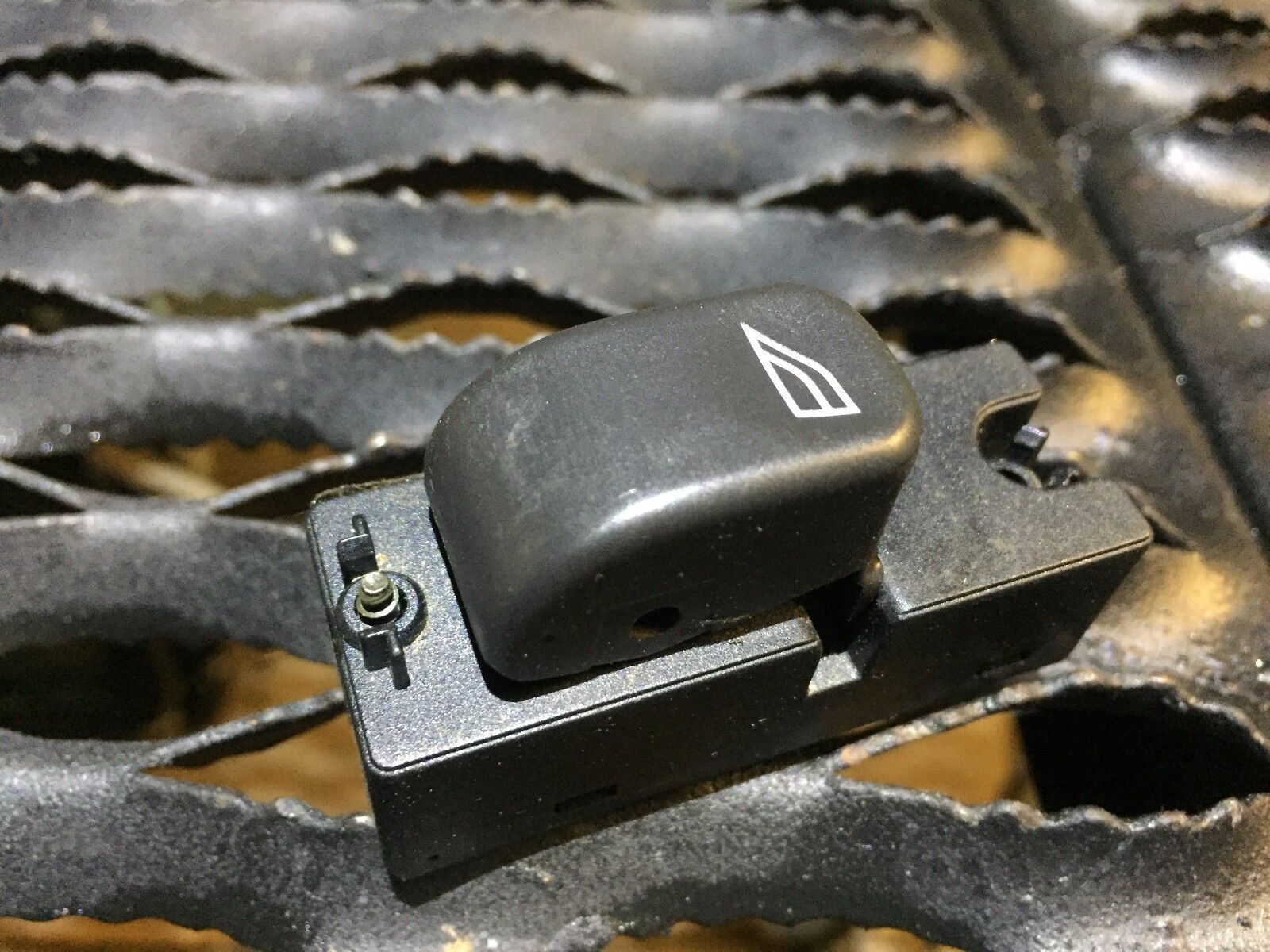 02 08 Jaguar X Type Power Window Switch OEM Replacement - Perfect for Car Window Repair & Maintenance