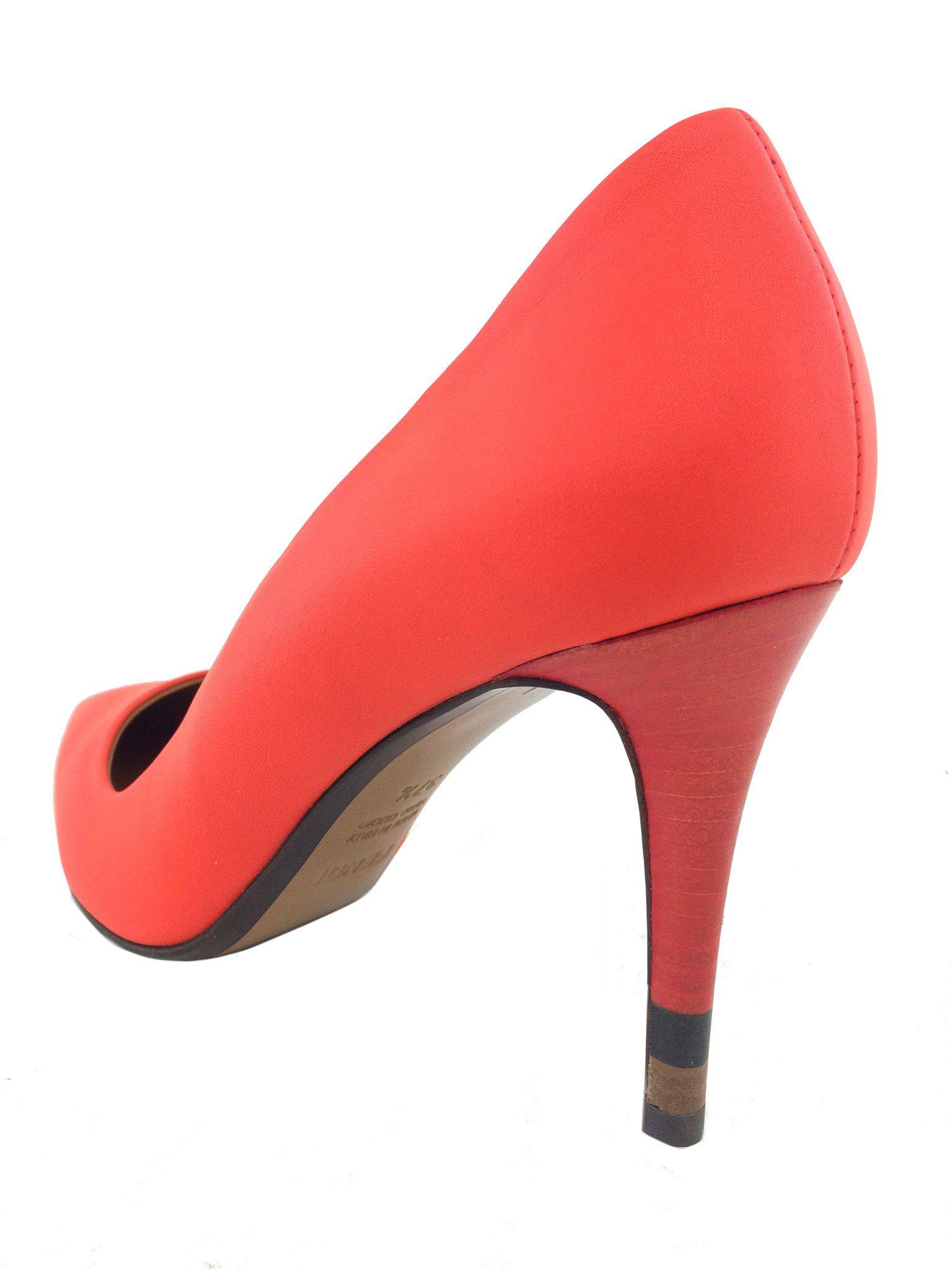Fendi Anne Leather Pointed Toe Pumps Women's Size 7.5 US - New Designer Heels for Work, Party & Special Occasions