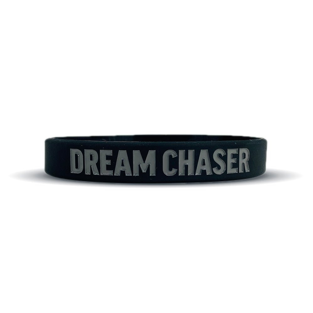 DREAM CHASER Motivational Wristband - Inspirational Silicone Bracelet for Men & Women - Perfect for Gym, Running, Workouts & Daily Motivation