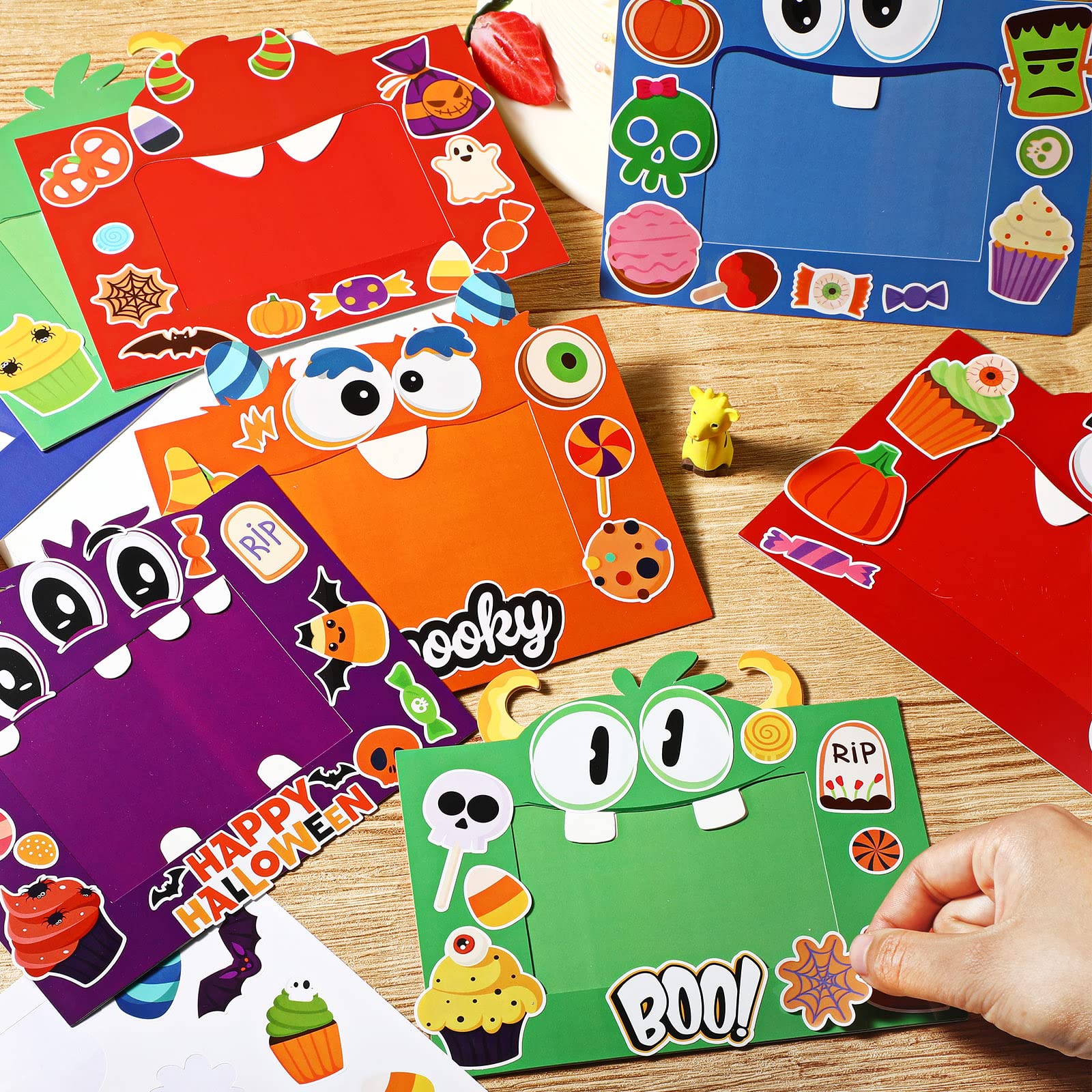 48 Pcs Halloween DIY Picture Frame Craft Kit for Kids - Cartoon Theme Photo Frames with Stickers for Kindergarten, Preschool Classroom Party Favors, Home Decor & Art Projects | Perfect for Halloween Parties, Classroom Activities & Creative Play