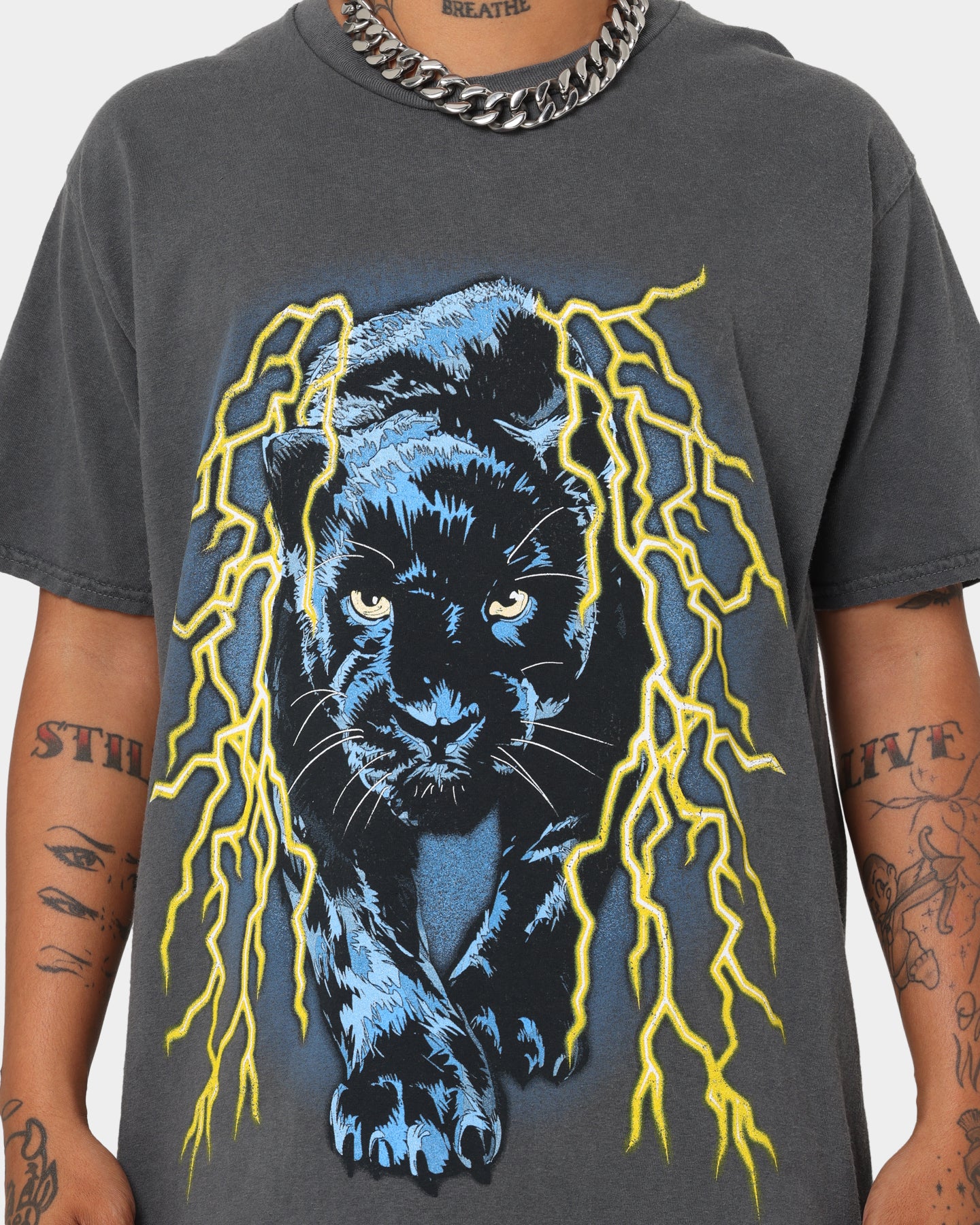 Vintage American Thrift OG Panther Graphic T-Shirt - Off Black | Retro Streetwear Tee for Men | Perfect for Casual Outfits & Urban Fashion