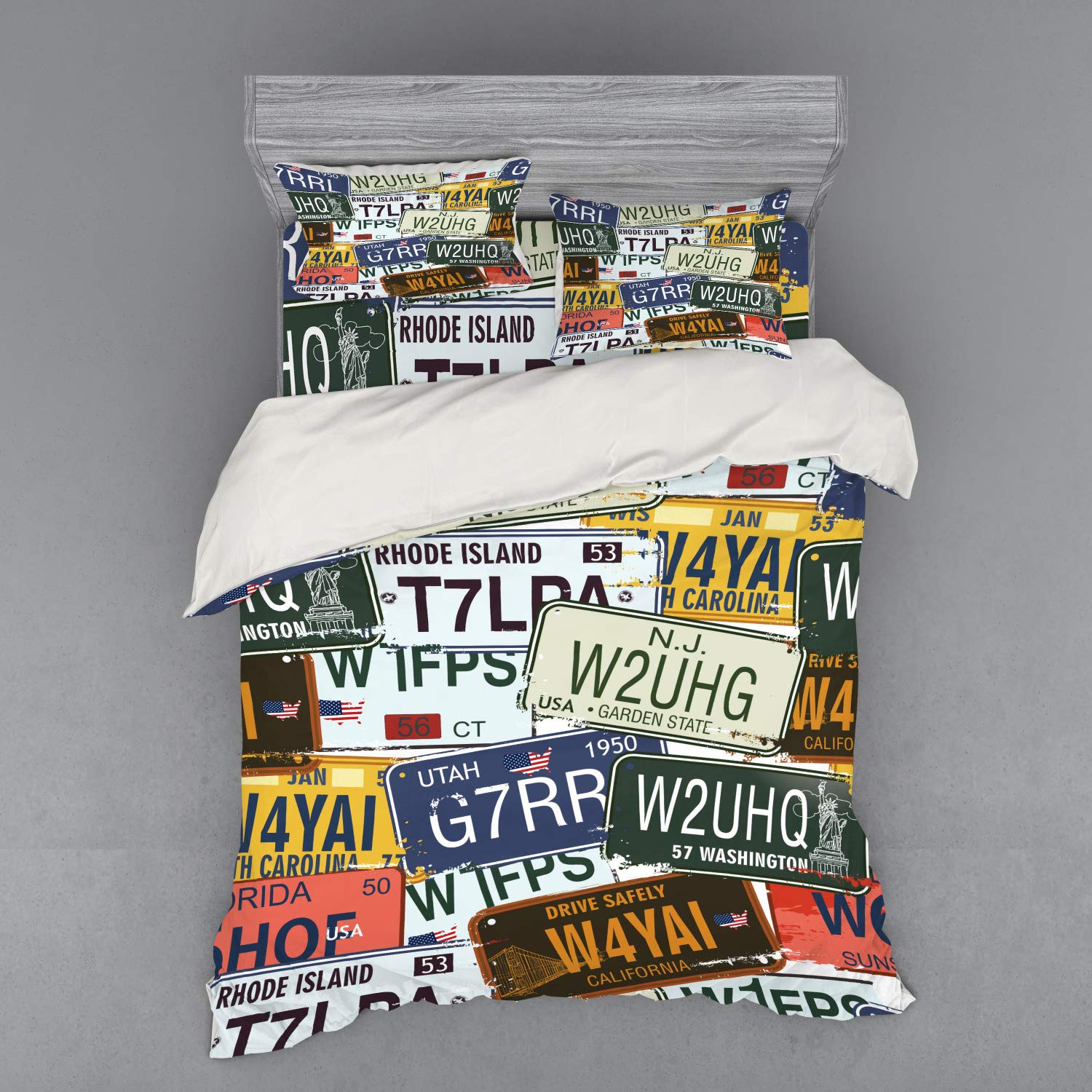 Ambesonne Vintage Bedding Set - Retro License Plates Design 4-Piece Duvet Cover Set with Shams & Fitted Sheet, Queen Size in Green Blue Yellow | Perfect for Travel Lovers & Vintage Home Decor