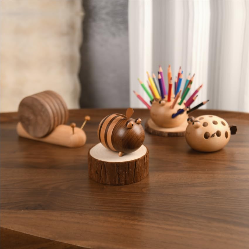 Bee Toothpick Holder Dispenser - Cute Kitchen Accessories for Bee Lovers, Unique Home Decor & Gift Idea - Includes 150 Toothpicks - Perfect for Parties, Picnics & Dining Table Decor