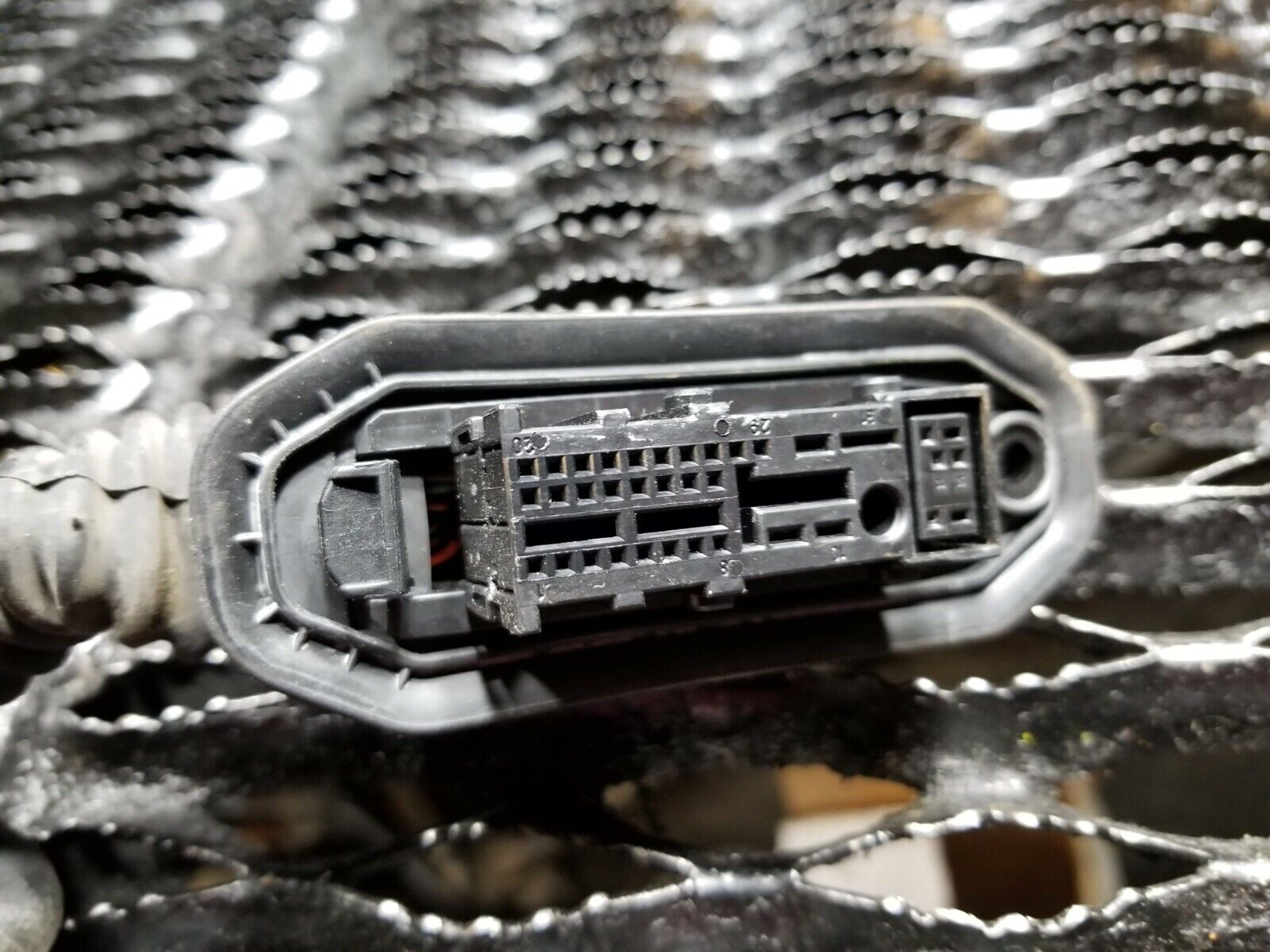 2006-2010 BMW 650i E63 Right Passenger Front Door Wiring Harness OEM Replacement - Perfect for Electrical System Repair & Car Maintenance