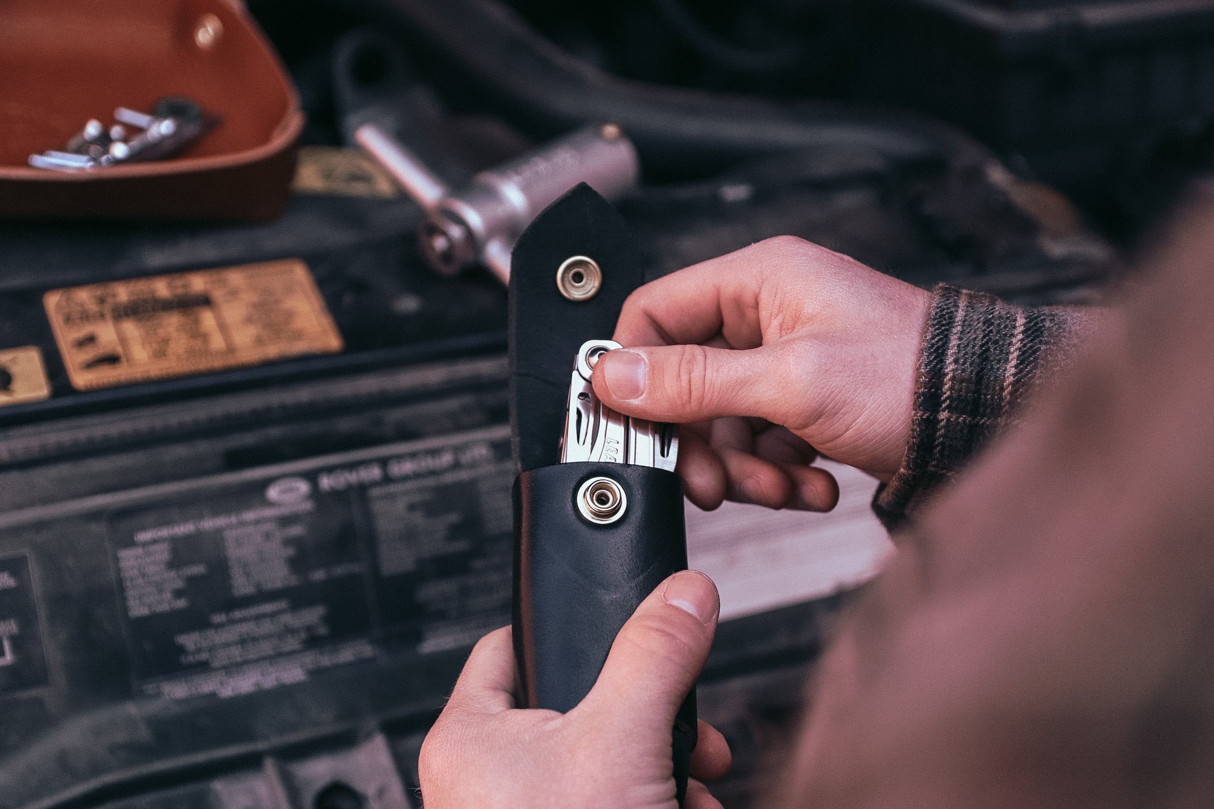 Premium Black Leather Sheath for Knives & Tools - Durable & Stylish for Camping, Hunting & Outdoor Adventures