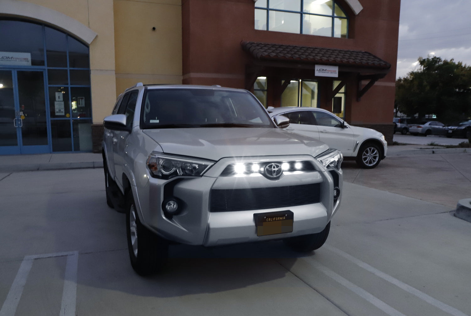 4-Piece Raptor Style 3W White LED Grille Lights for Toyota FJ Cruiser, 4Runner, Tacoma - Off-Road Lighting Upgrade for Night Driving & Truck Customization
