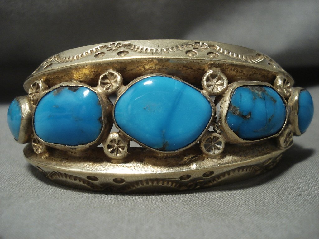 134 Gram Solid 14K Gold Sterling Silver Blue Carico Lake Turquoise Native American Handmade Bracelet – Perfect for Boho Fashion, Gift Giving & Cultural Jewelry Collections