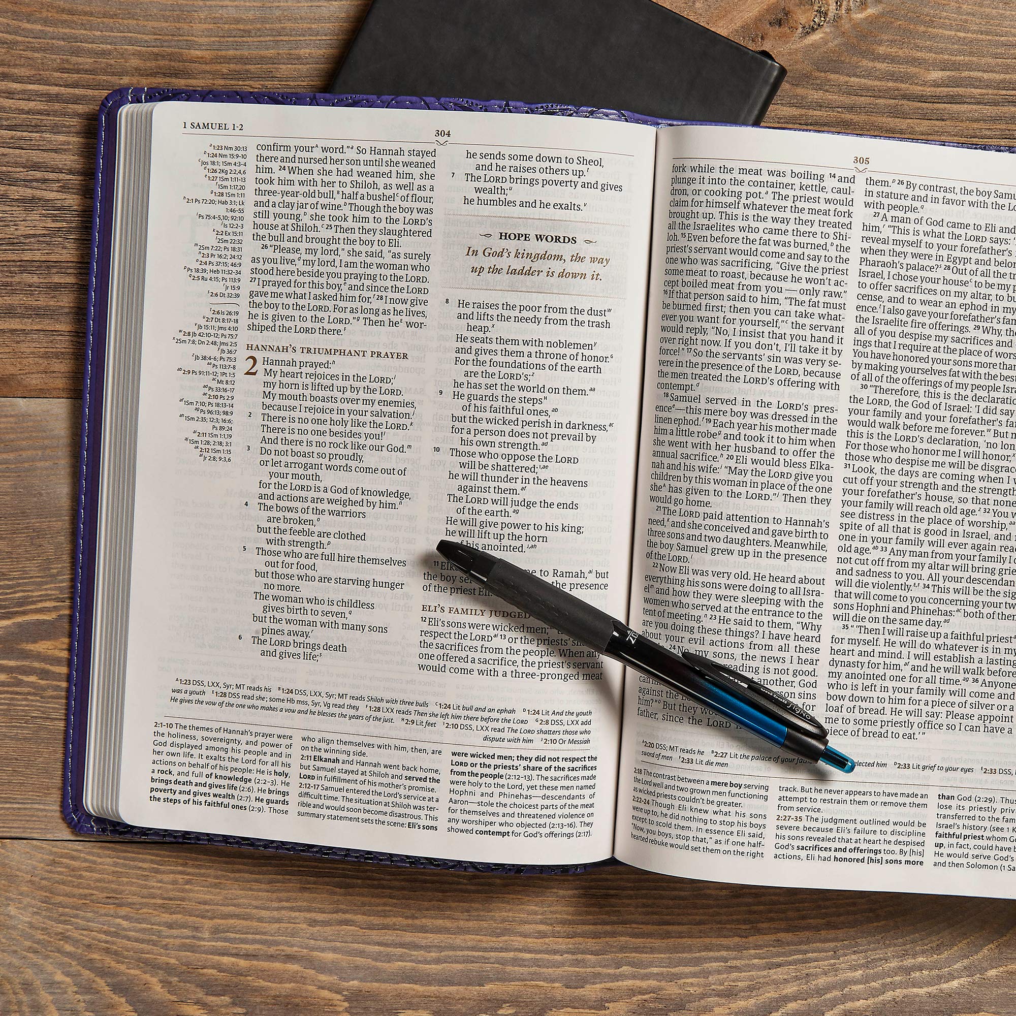 CSB Tony Evans Study Bible - Purple LeatherTouch Cover, Black Letter Text with Study Notes, Commentary, Articles, Videos & Charts | Easy-to-Read Serif Font | Perfect for Bible Study, Sermon Preparation & Personal Devotion