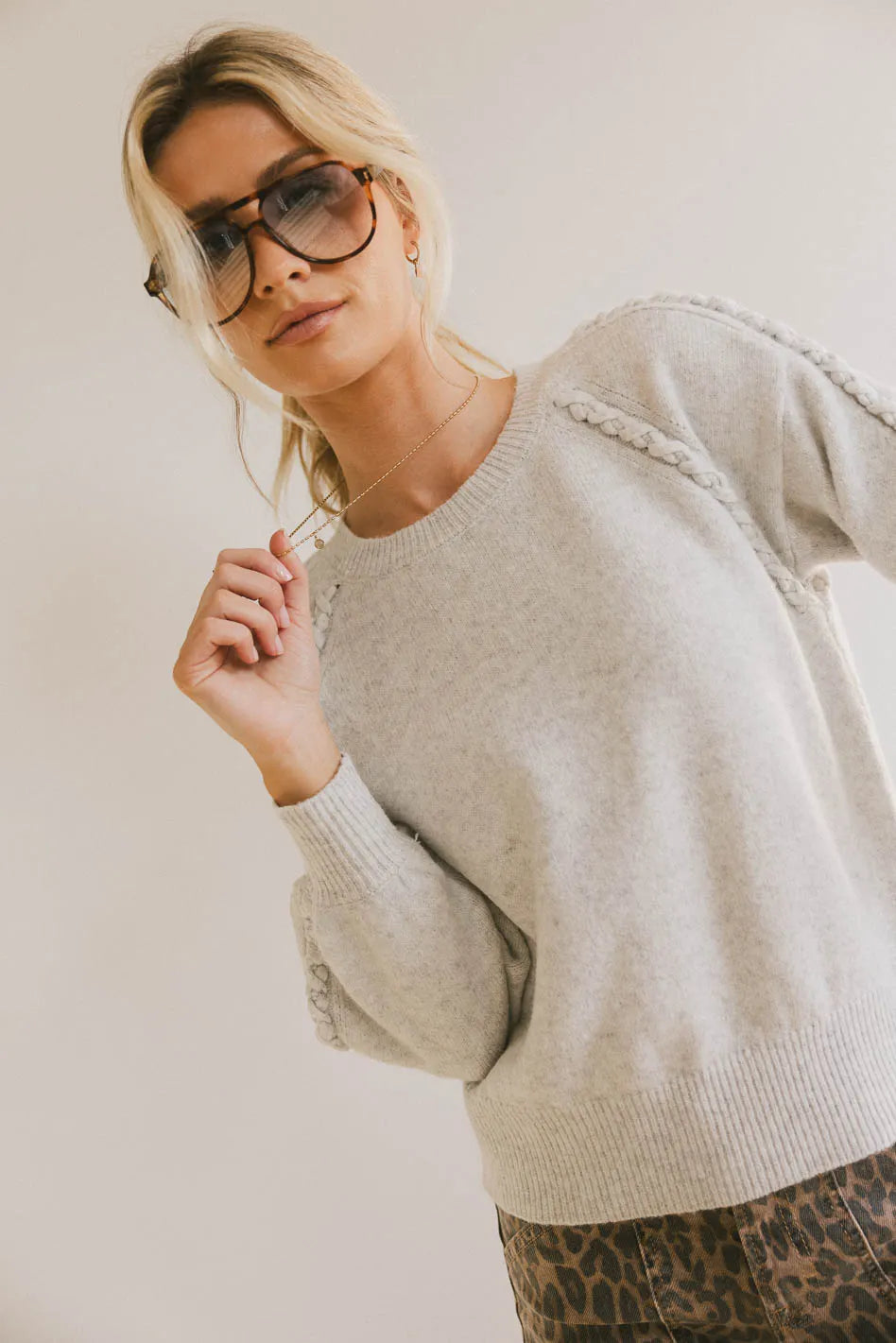 Leony Braided Sweater Women's Grey Knit Pullover - Cozy Winter Fashion for Casual Outings & Office Wear