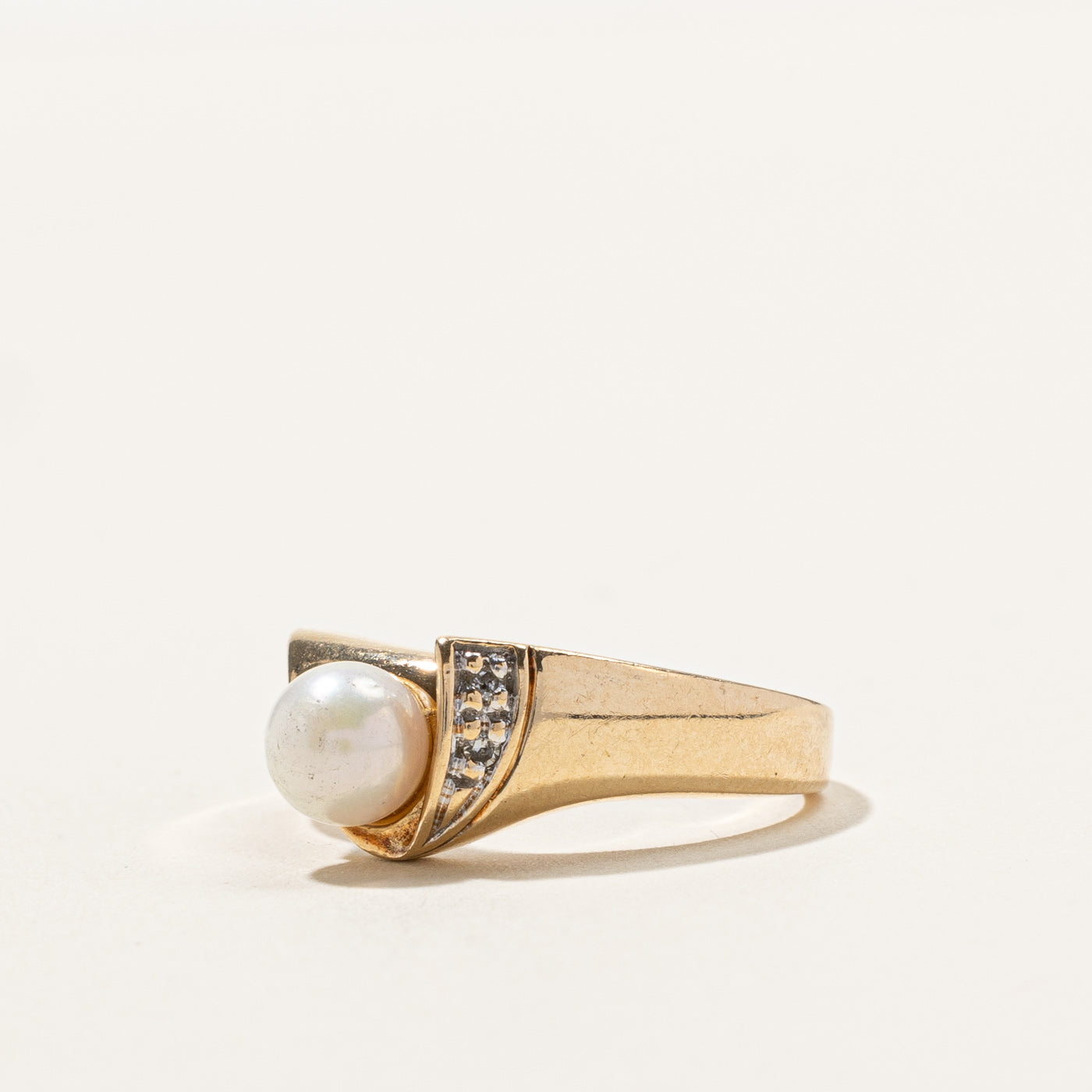 0.02ctw Pearl & Diamond Ring - Size 6.75 - Elegant Wedding, Engagement & Anniversary Jewelry Gift for Women