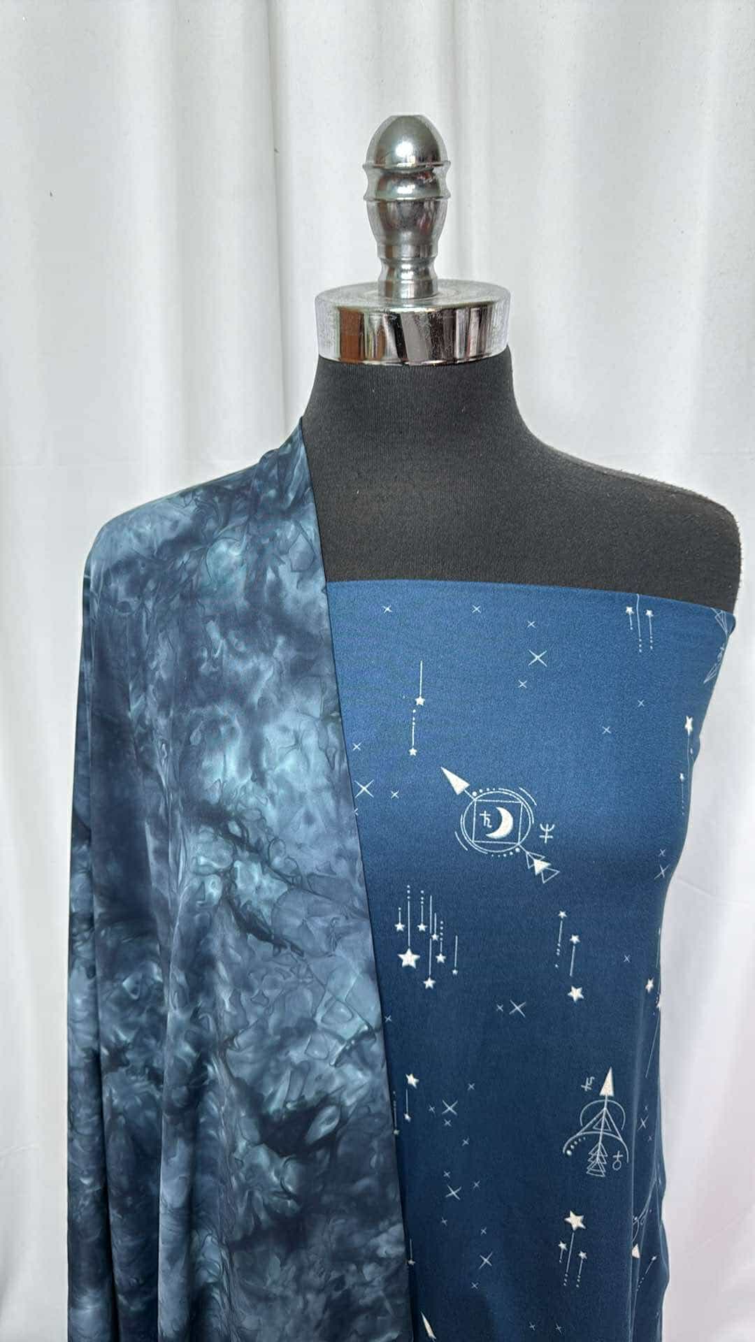 ARROW STAR/TIE DYE BUNDLE - 2 Yards Arrow Star Foil DBP Fabric & 1 Yard Tie Dye Top Weight PF - A26905 - Perfect for DIY Crafts, Quilting, and Fashion Accessories
