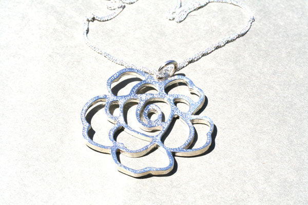 Elegant Flat Rose Pendant on 55cm Singapore Chain - Perfect for Valentine's Day Gifts, Anniversary Presents & Everyday Jewelry