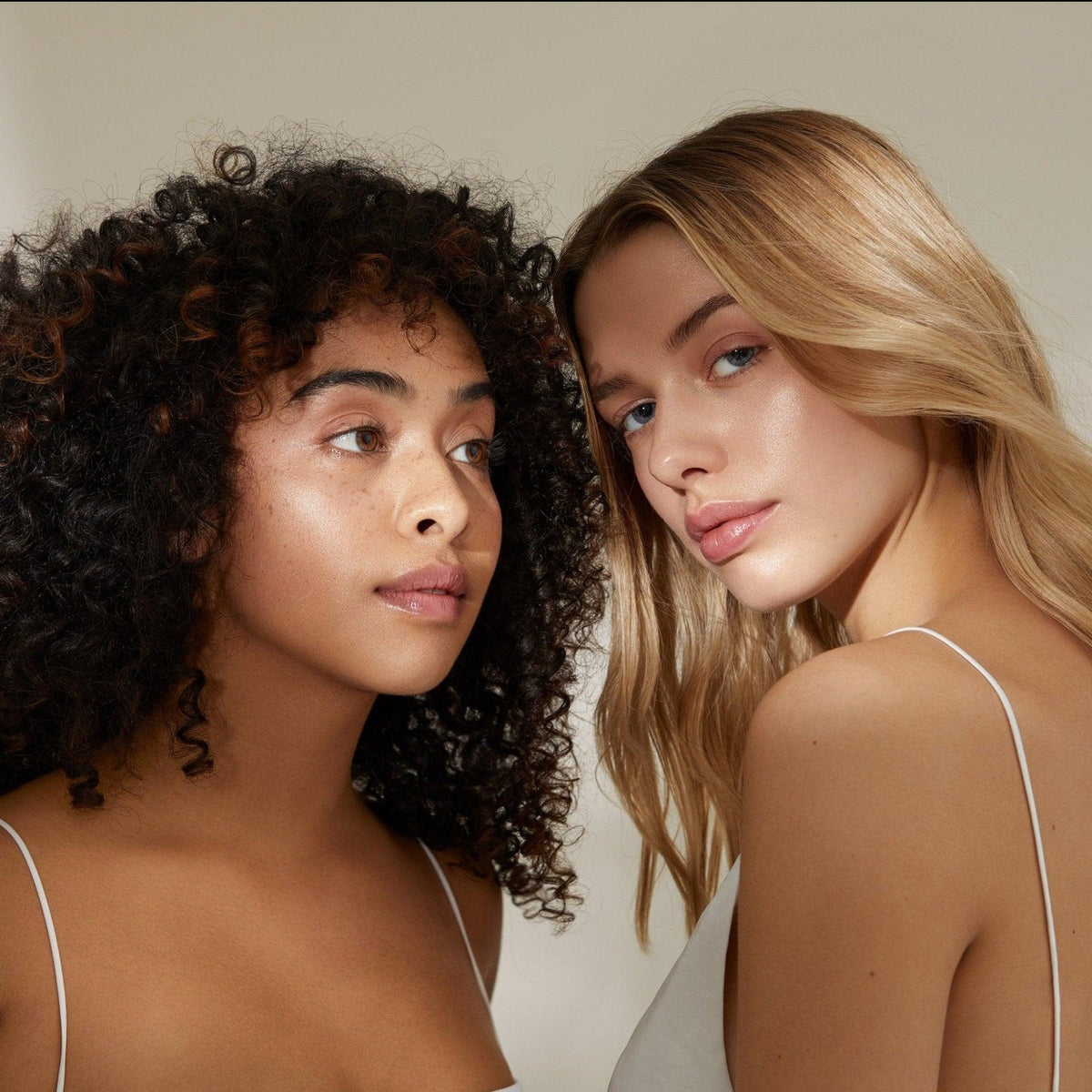 Best Cream Highlighter for Face - Natural Glow Makeup & Contouring Stick - Perfect for Everyday Wear, Photo Shoots & Special Occasions
