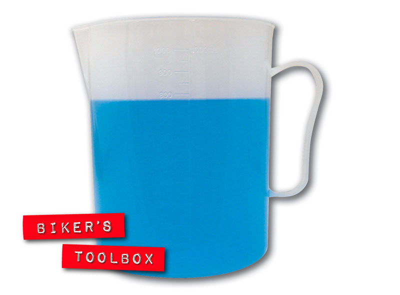 1000ml Plastic Measuring Cup with Spout - Accurate Kitchen Scale for Baking, Cooking & Mixing - Perfect for Liquid & Dry Ingredients Measurement
