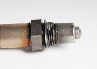GM 213-1572 Heated Oxygen Sensor - Compatible with [List Vehicle Models] - High Performance O2 Sensor - Perfect for Engine Performance & Fuel Efficiency - Ideal for Cold Weather & High Altitude Driving