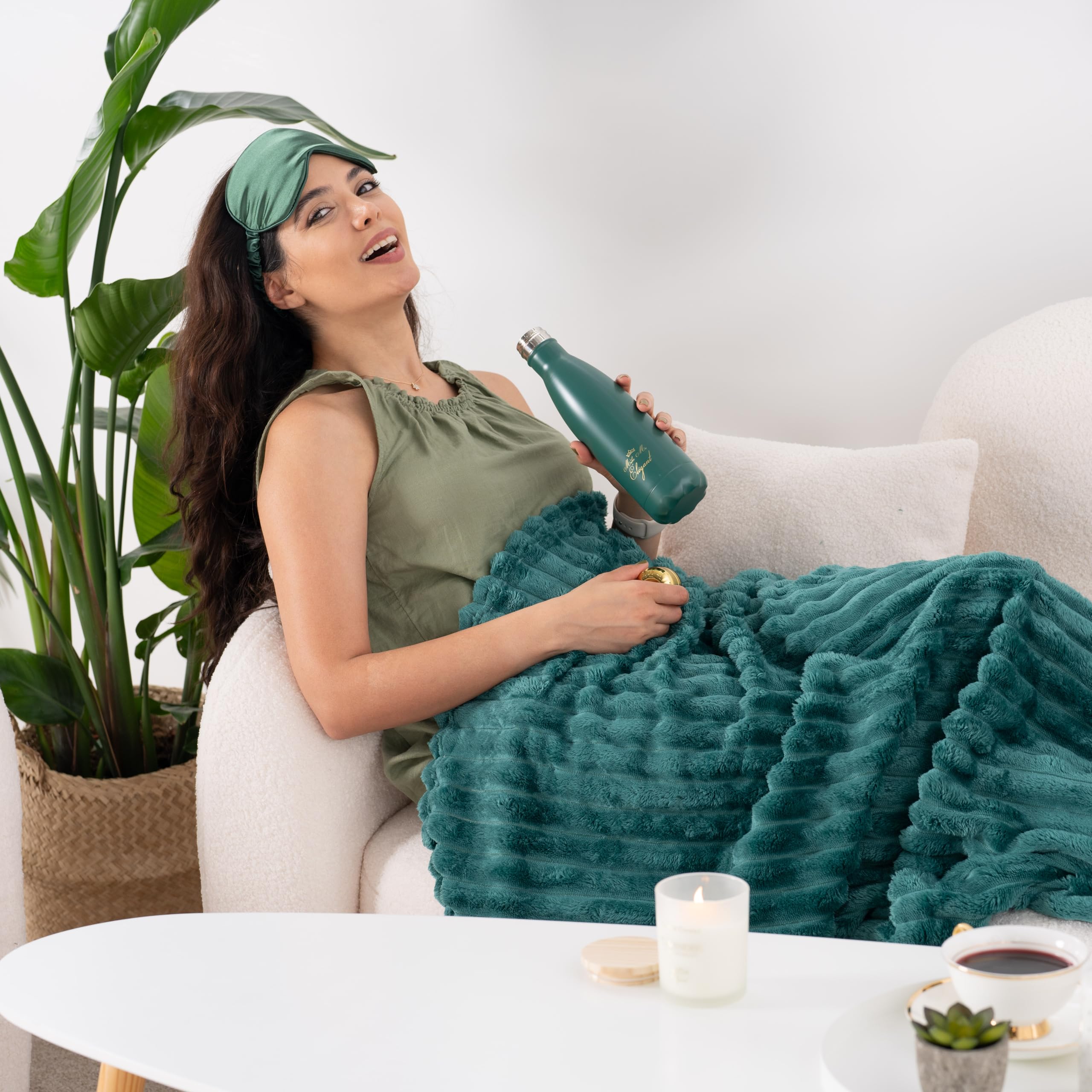 Elegant Gift Box for Women - Relaxing Spa Set & Self Care Package | Birthday, Mother's Day, Women's Day & Get Well Soon Gift Basket | Perfect for Home Spa, Pampering & Special Occasions