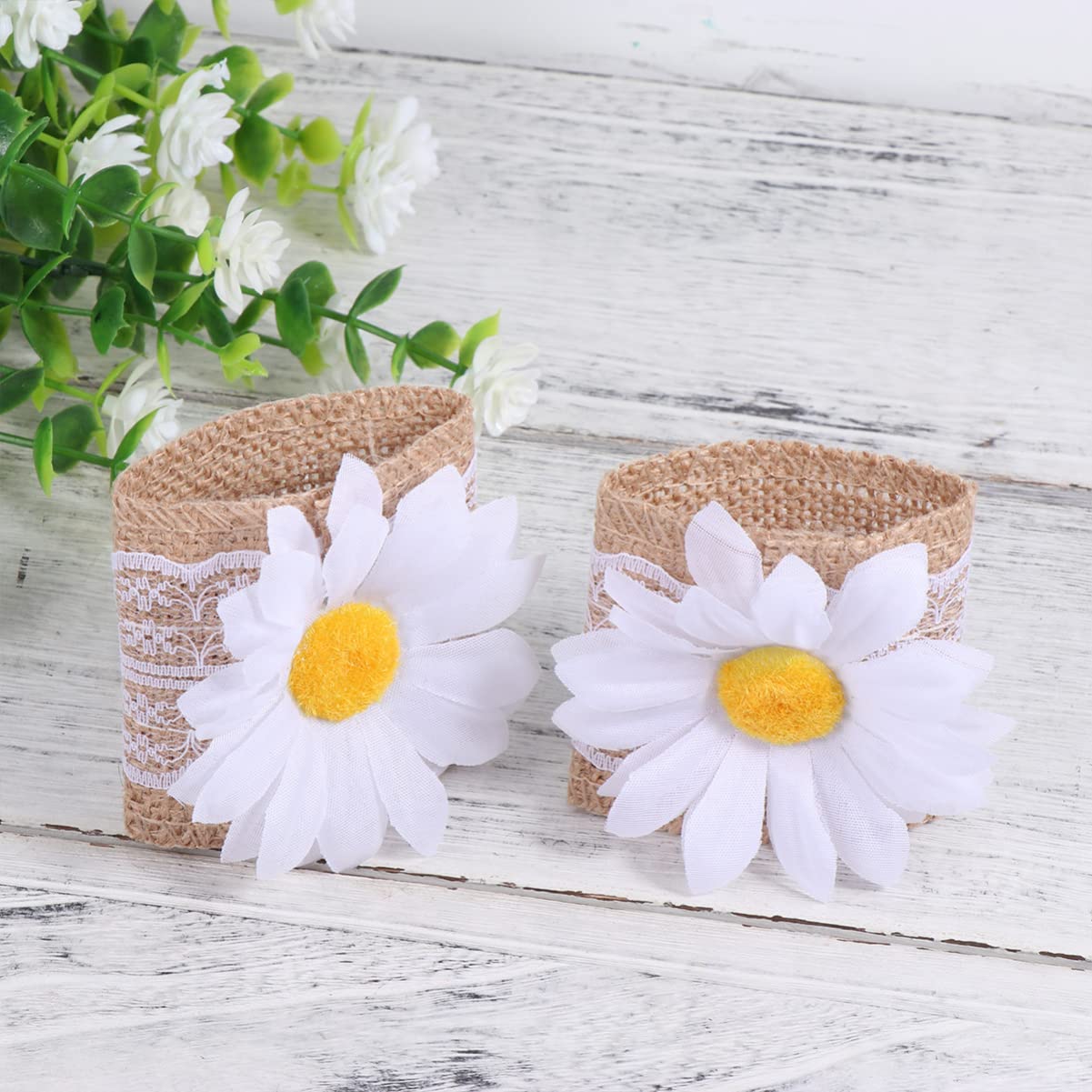 10-Pack Daisy Napkin Rings - Elegant Banquet Napkin Holders for Wedding, Dinner Party & Formal Table Setting - Decorative Napkin Clips for Fine Dining & Special Occasions