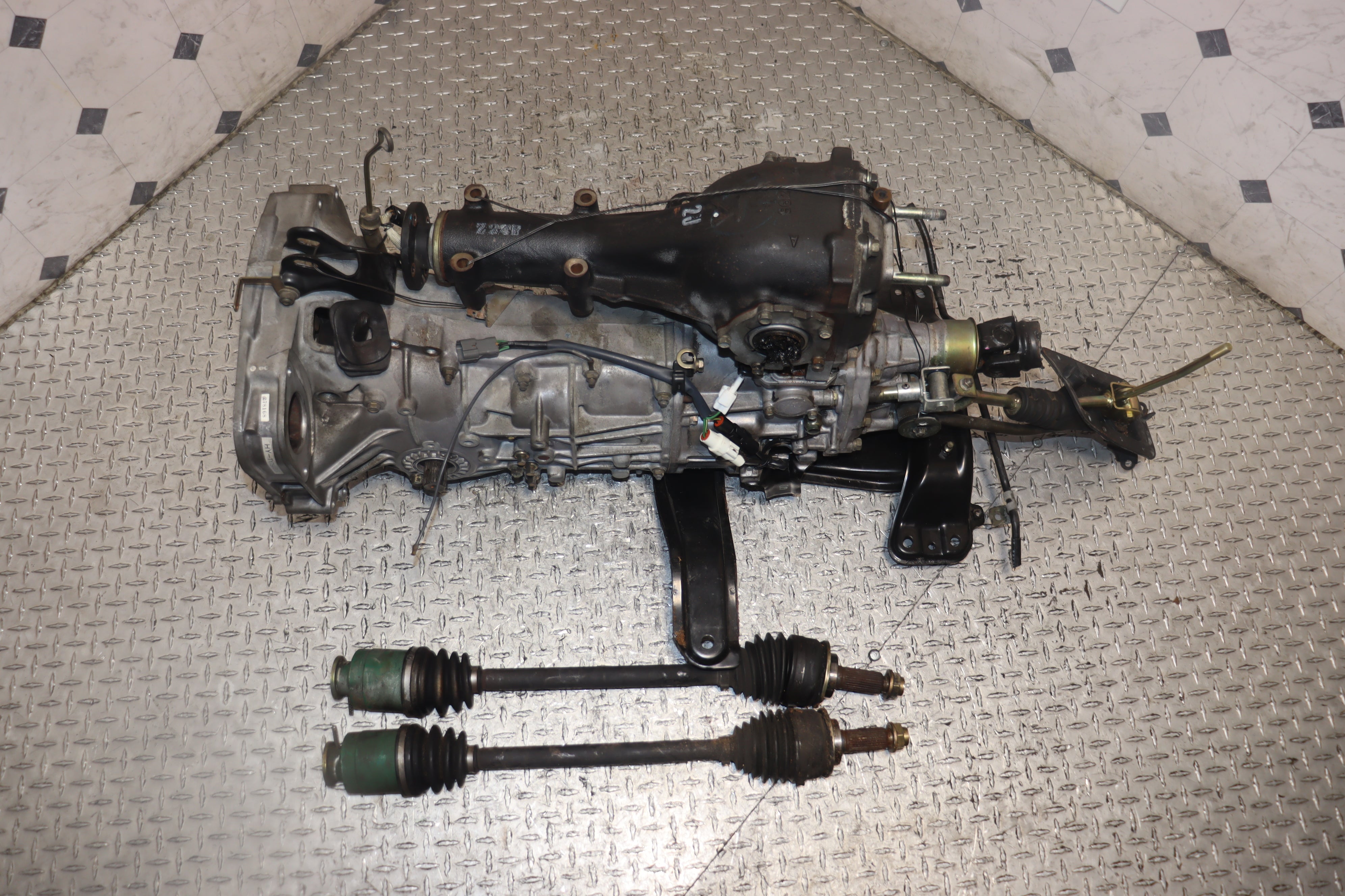 JDM 1999-2002 Subaru Impreza WRX GC8 STI Version V Type RA Limited EJ207 Engine & SPD Manual Transmission with Differential - High Performance Parts for Racing and Car Enthusiasts