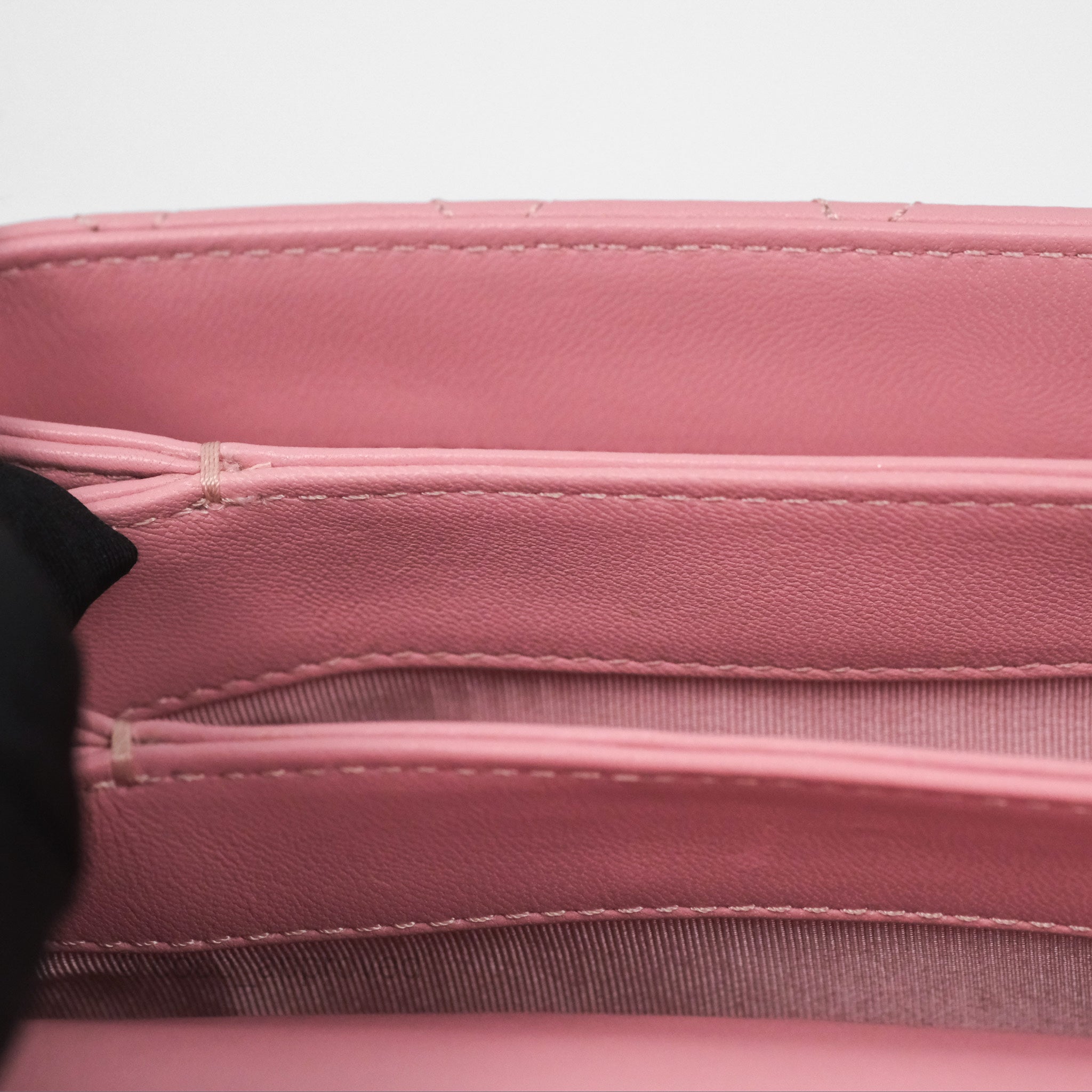 Chanel Citizen Chic Flap Bag in Pink Lambskin Leather with Gold Hardware - Luxury Crossbody Purse for Women, Perfect for Date Night & Special Occasions