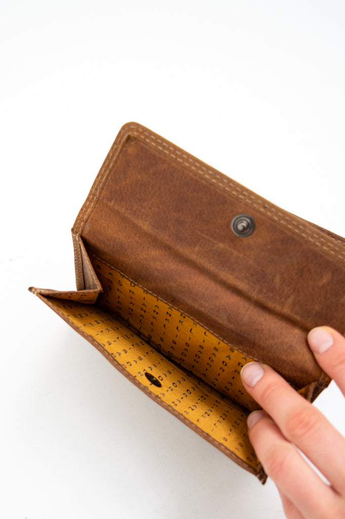 Premium Adrian Klis 203 Genuine Leather Wallet for Men - Slim RFID Blocking Bifold Wallet with Money Clip - Perfect for Everyday Carry & Travel Essentials