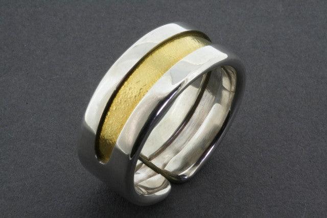Elegant Silver Line Ring with Gold Accent - Perfect for Everyday Wear, Parties & Special Occasions