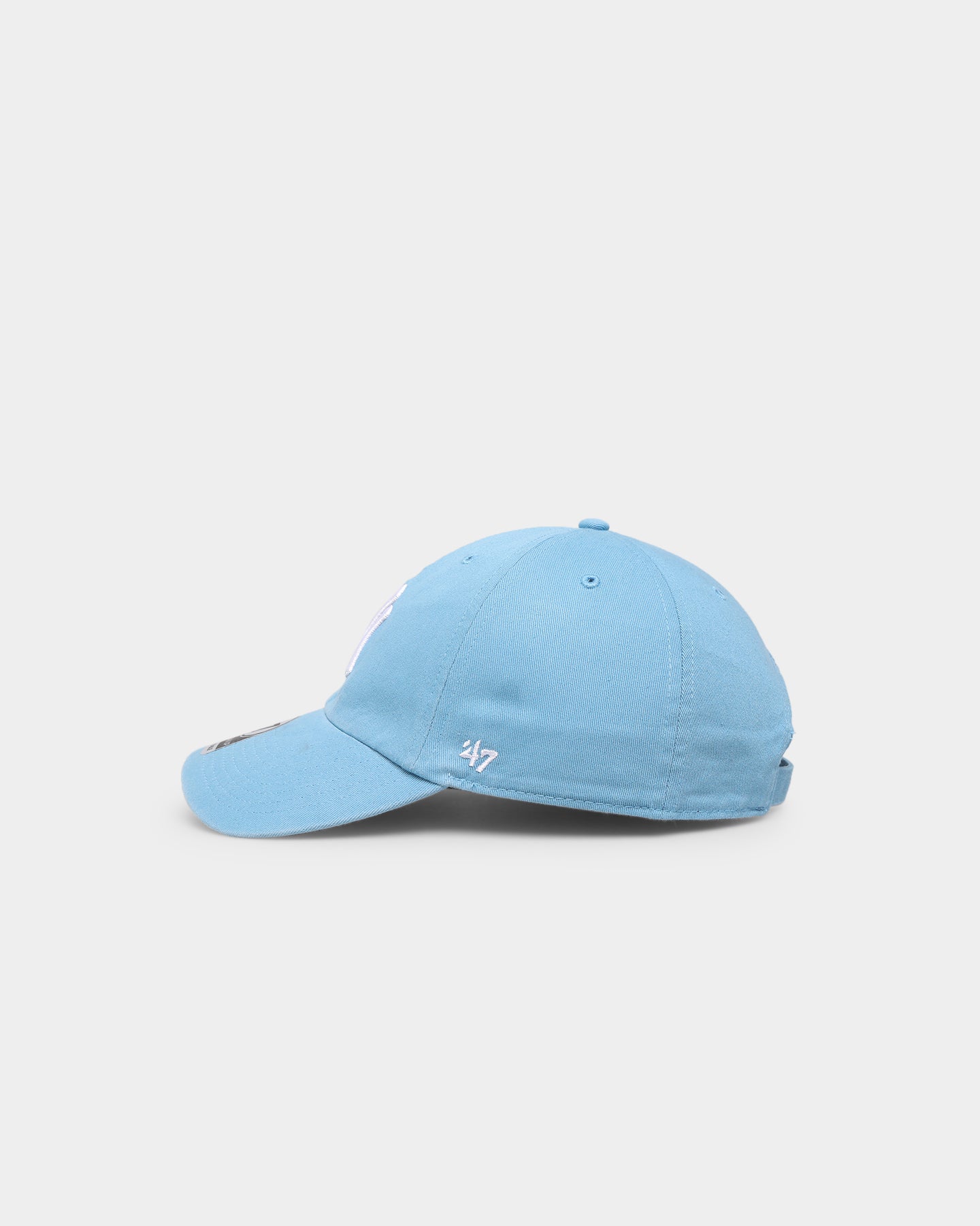 New York Yankees '47 Clean Up Adjustable Strapback Hat - Columbia Blue | Official MLB Baseball Cap for Men & Women | Perfect for Games, Streetwear & Casual Outfits