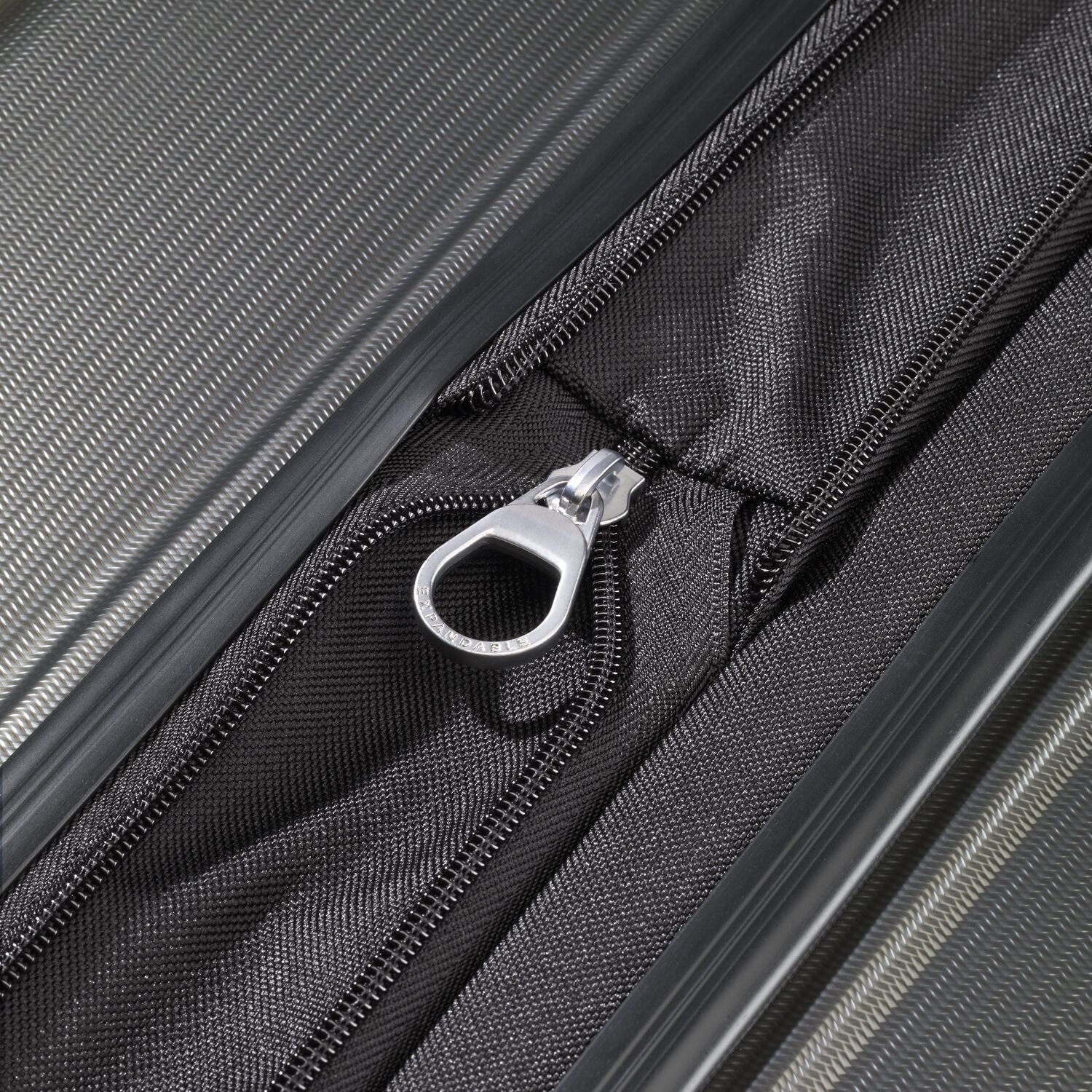 Samsonite Winfield NXT 28