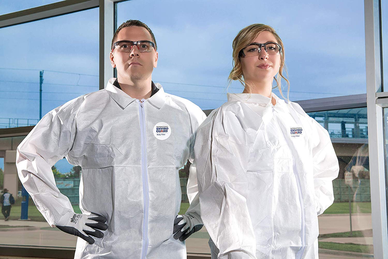 Disposable White Coverall Suits - Breathable Cool Protective Full Body Suit for Dust, Work, Painting & Cleaning | Professional PPE for Construction, Healthcare & Industrial Use