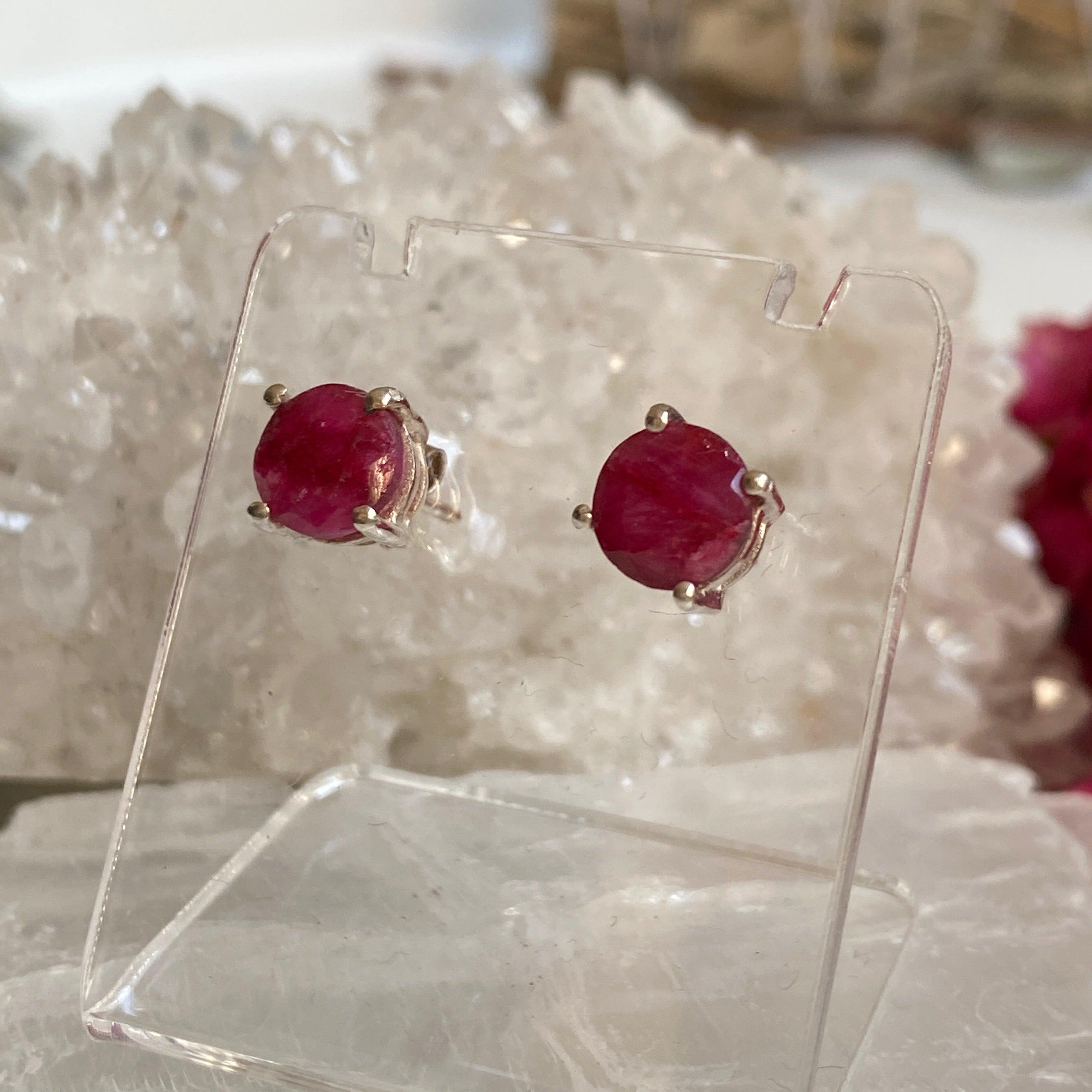 Ruby Round Faceted Stud Earrings KEGJ921 - Elegant Jewelry for Women, Perfect for Parties, Weddings & Everyday Wear
