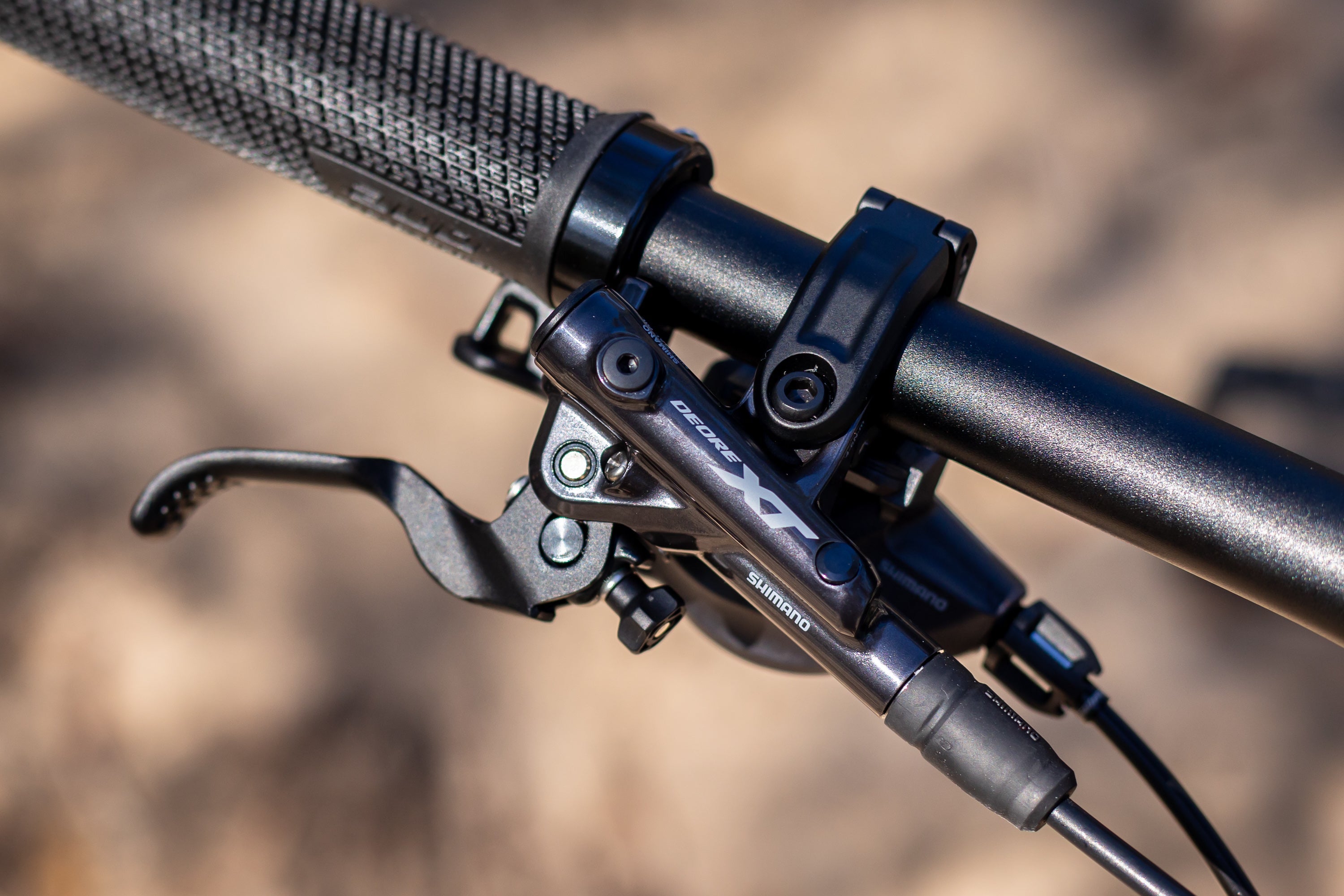 Premium XF 999 TR Carbon Fiber Mountain Bike - Lightweight & Durable for Trail Riding & Off-Road Adventures