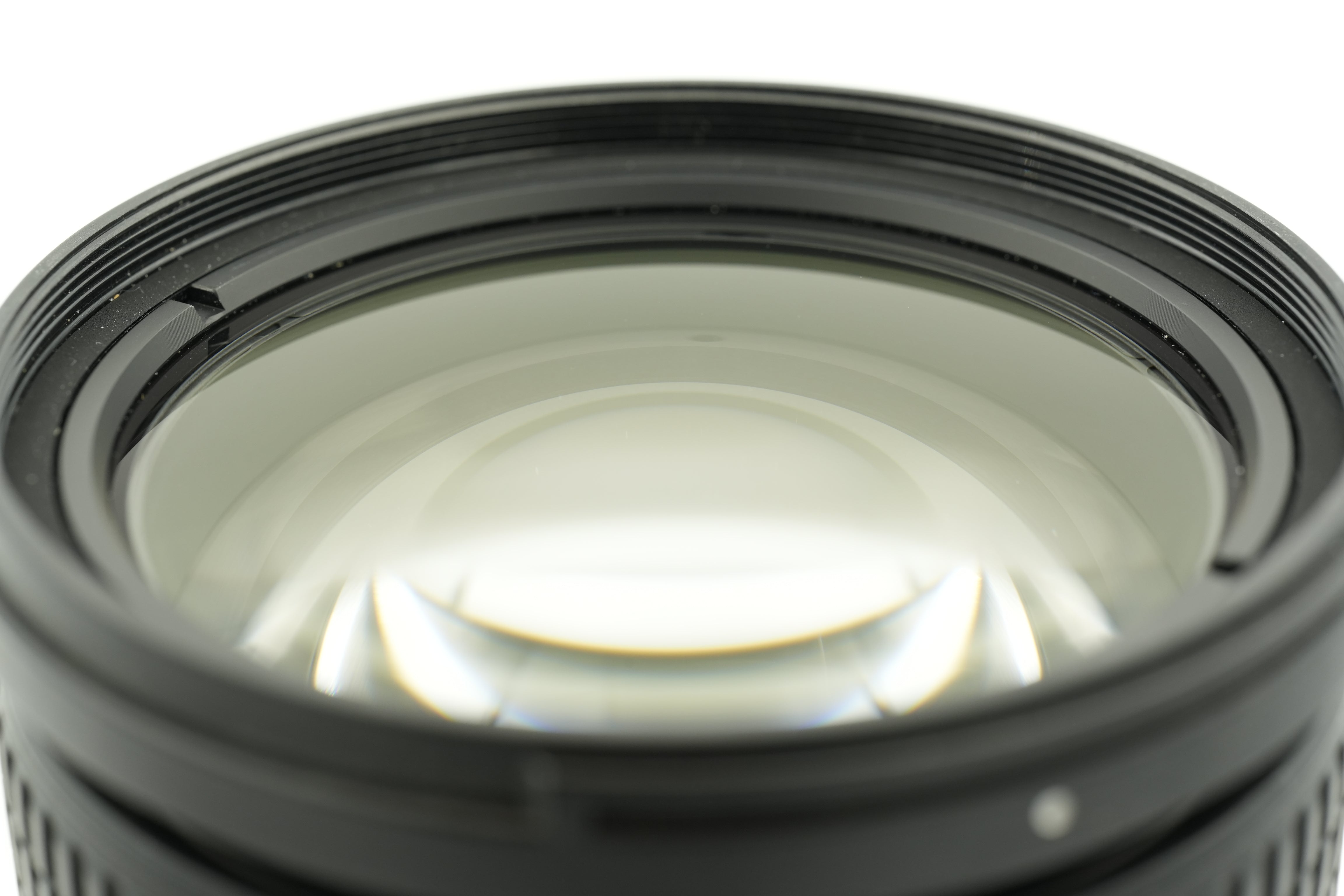 Used Nikon AF-S NIKKOR 18-200mm f/3.5-5.6G ED VR II Lens for DSLR Cameras - Perfect for Travel, Wildlife & Sports Photography